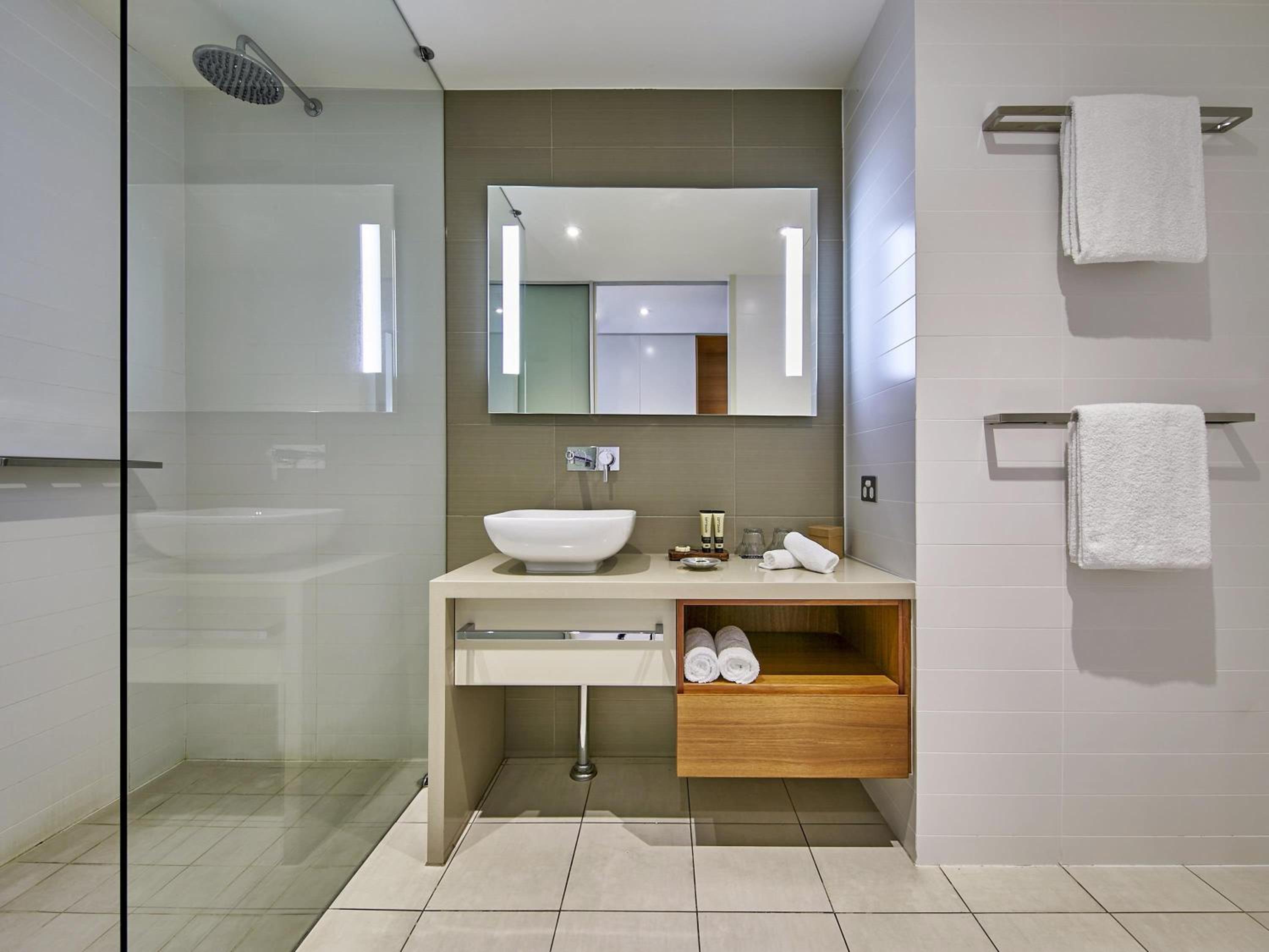 One-Bedroom Standard Apartment - Photo 4