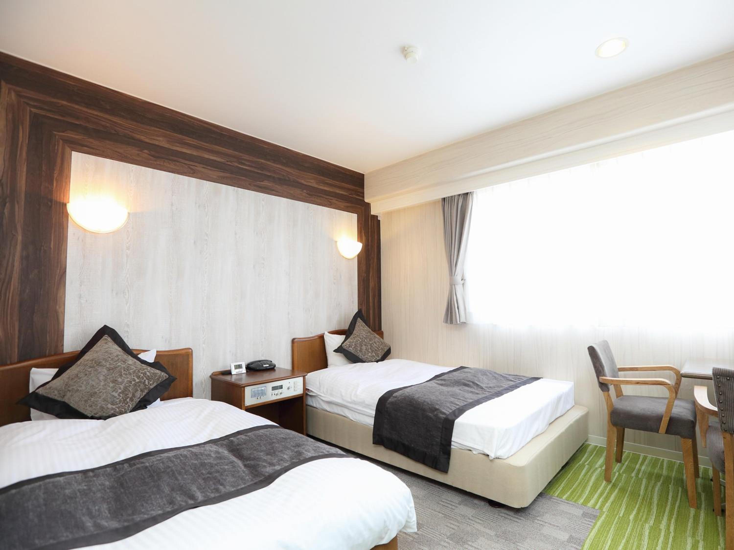 Twin Room - Non-Smoking