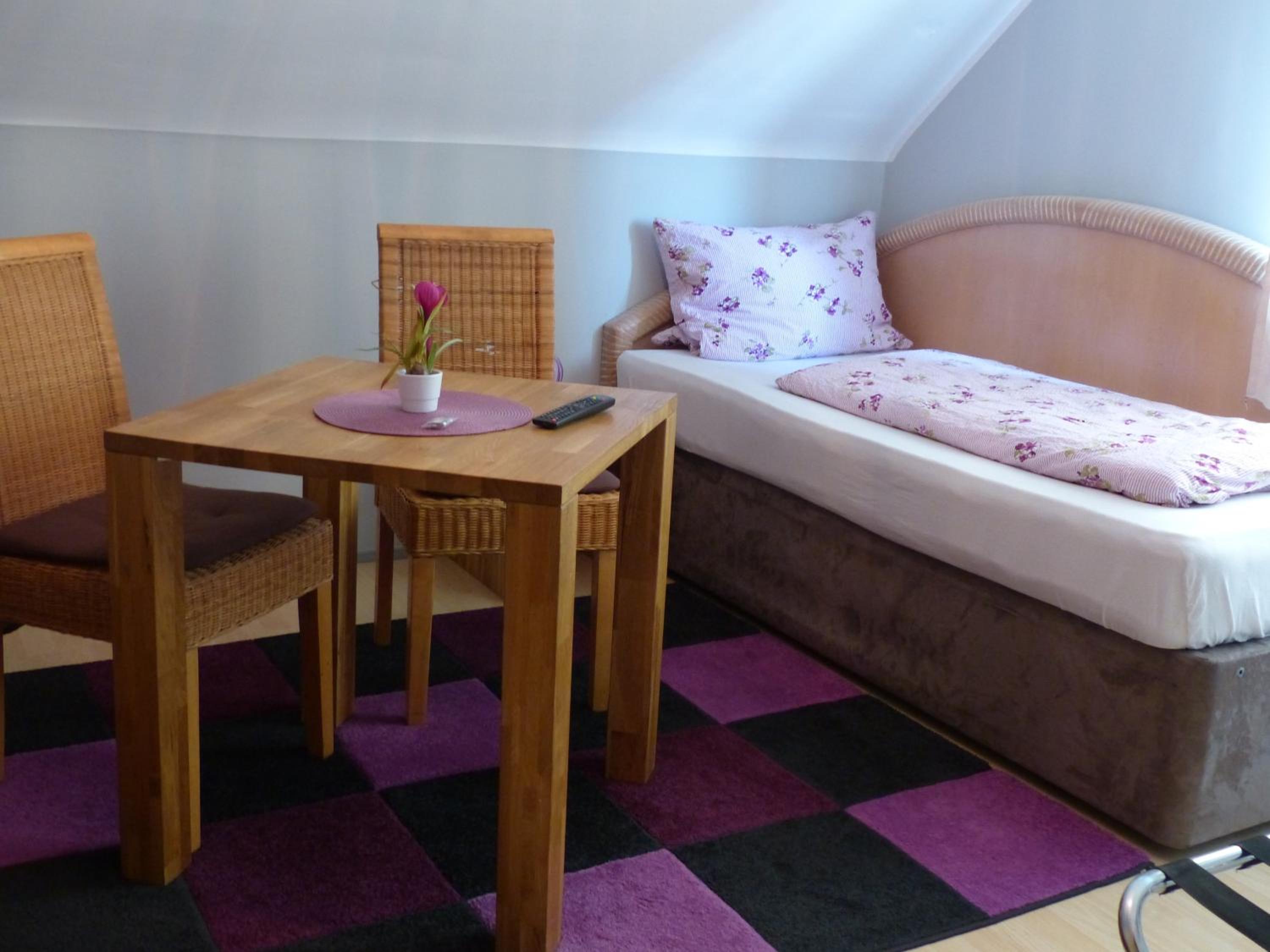 Double or Twin Room - Photo 2