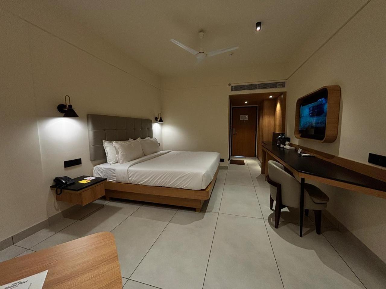 Deluxe Double or Twin Room