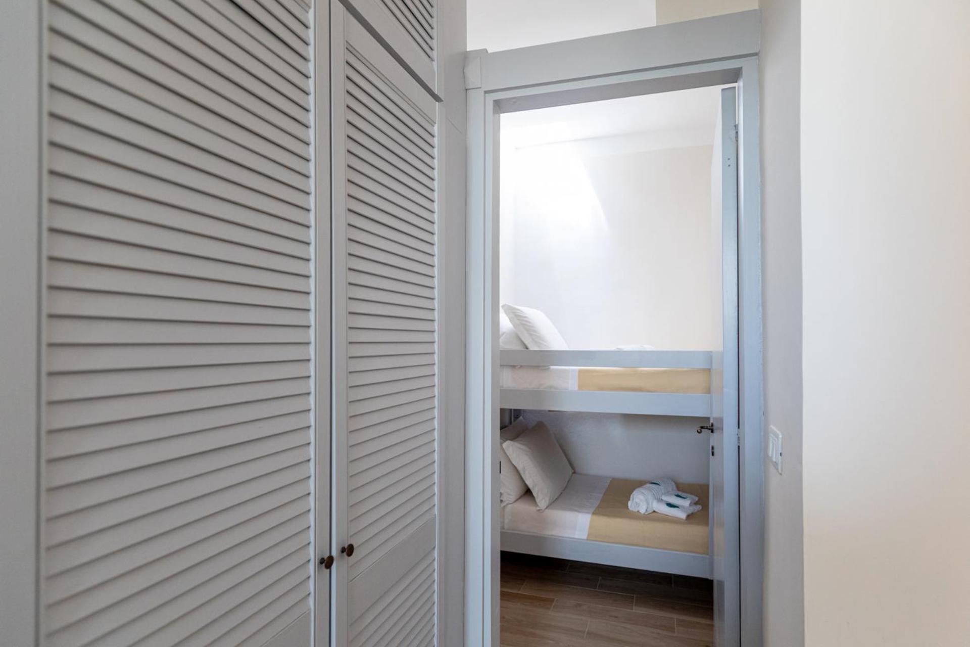 Two-Bedroom Deluxe Apartment photo 2