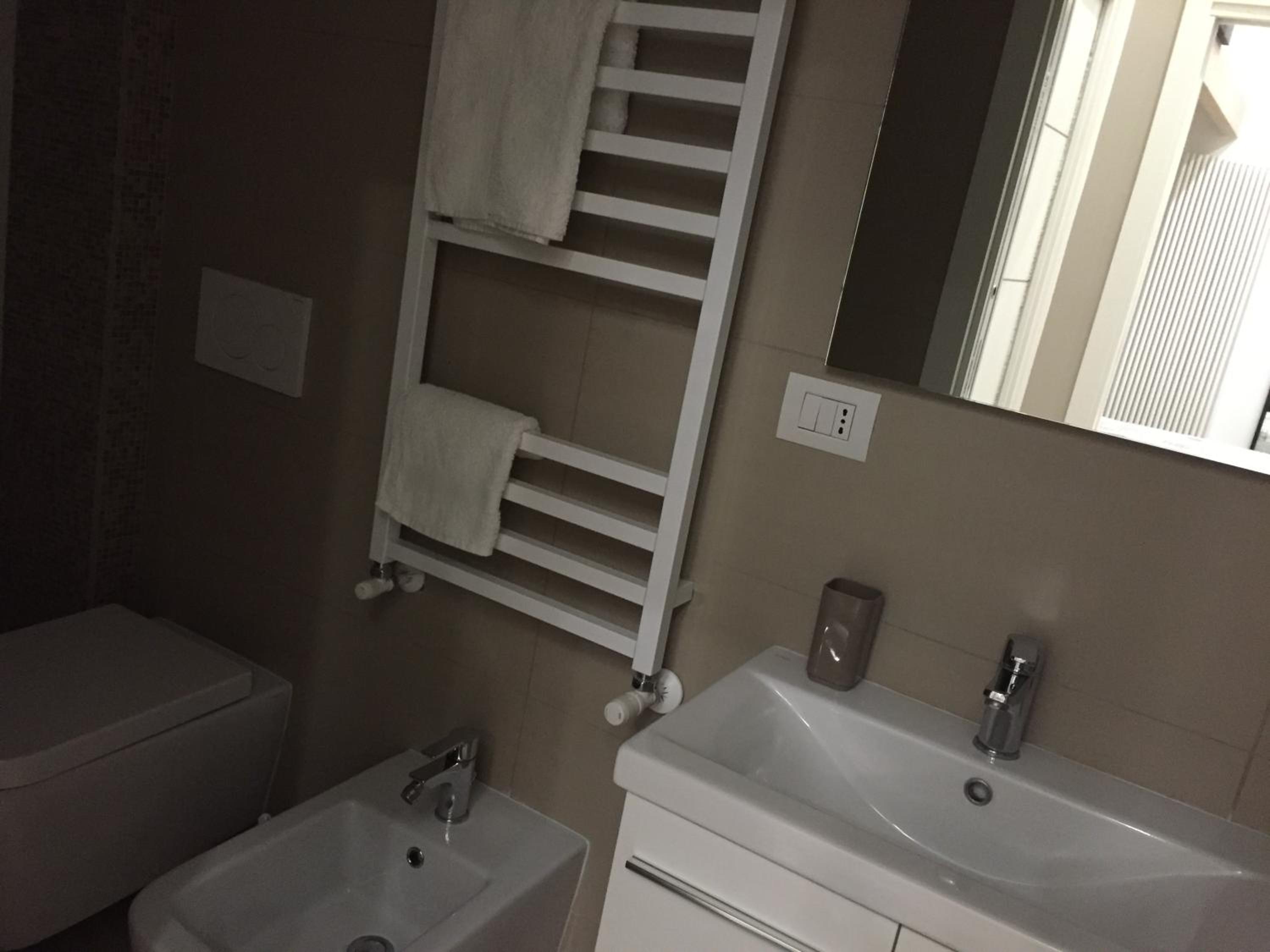 Deluxe Double Room with Shower photo 3