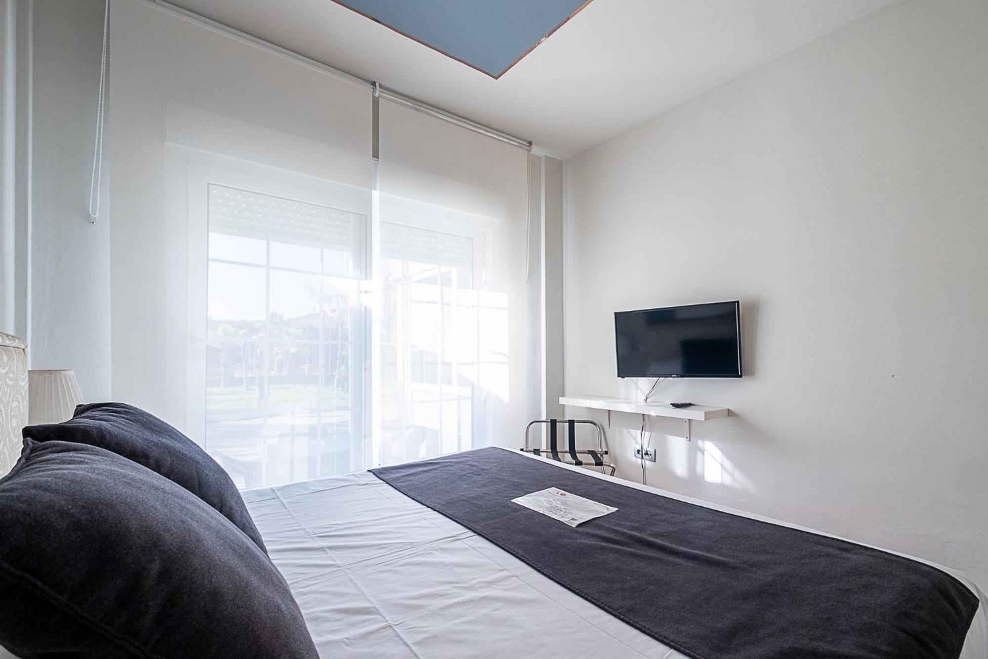 Apartment - Ground Floor - Photo 3