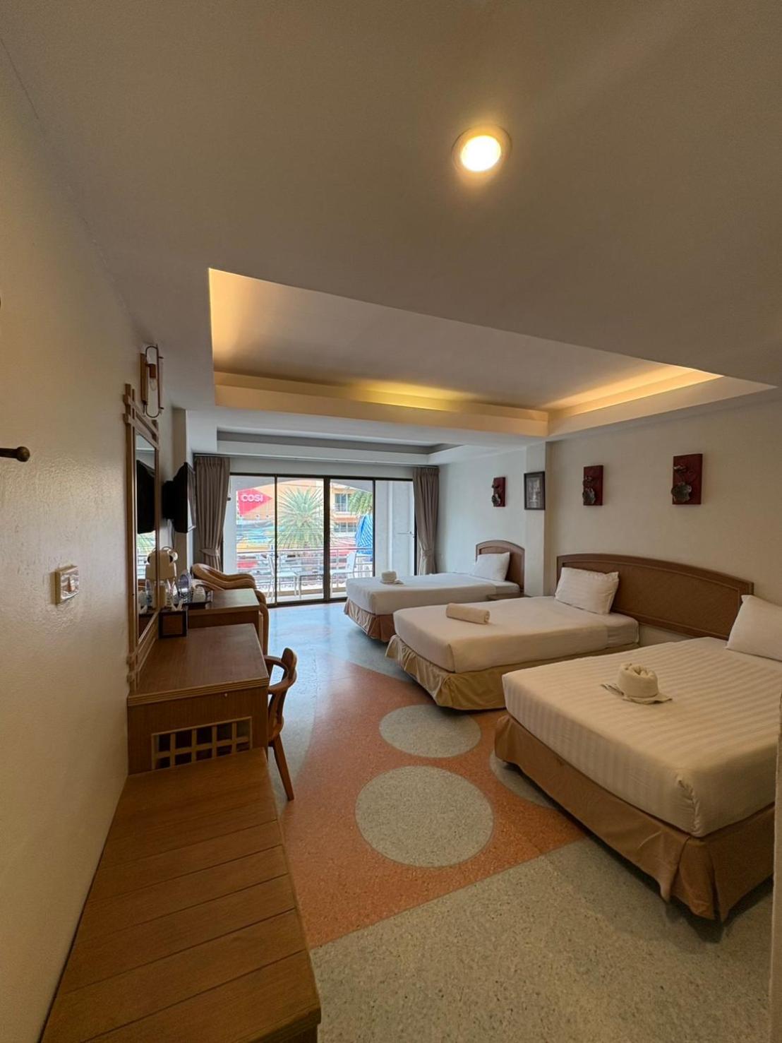 Triple Room with City View photo 2
