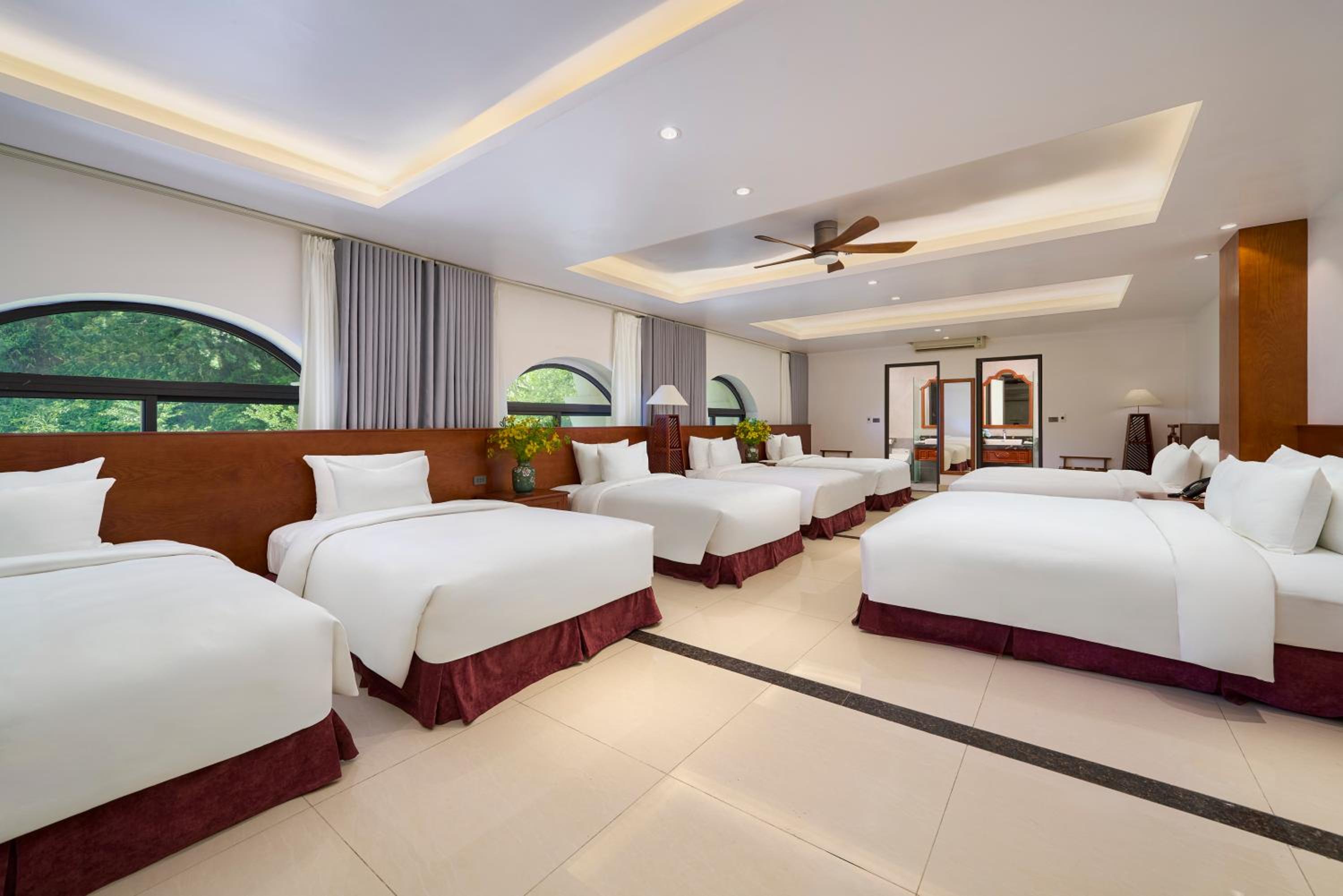 Deluxe Family Suite