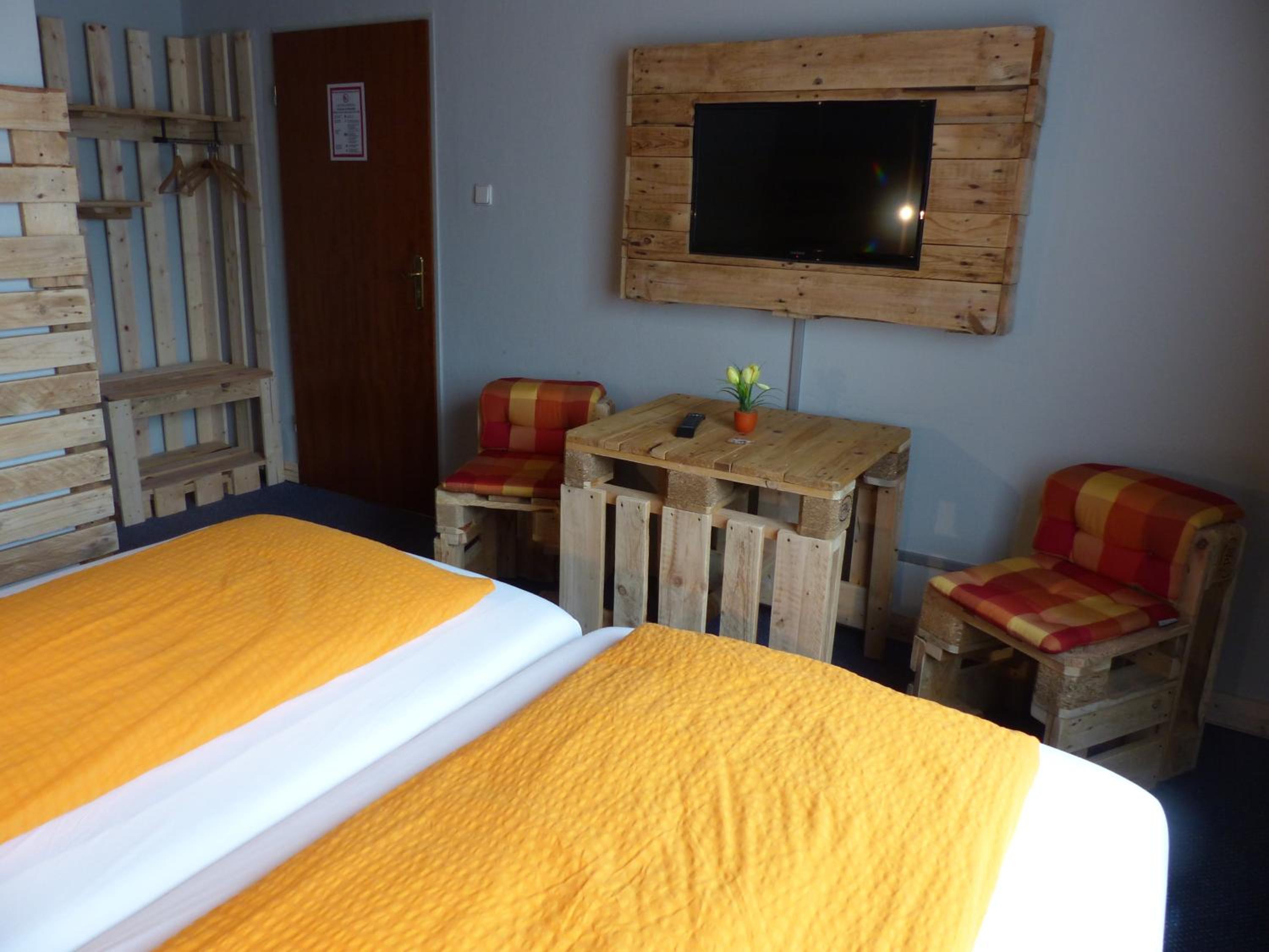 Double or Twin Room - Photo 9