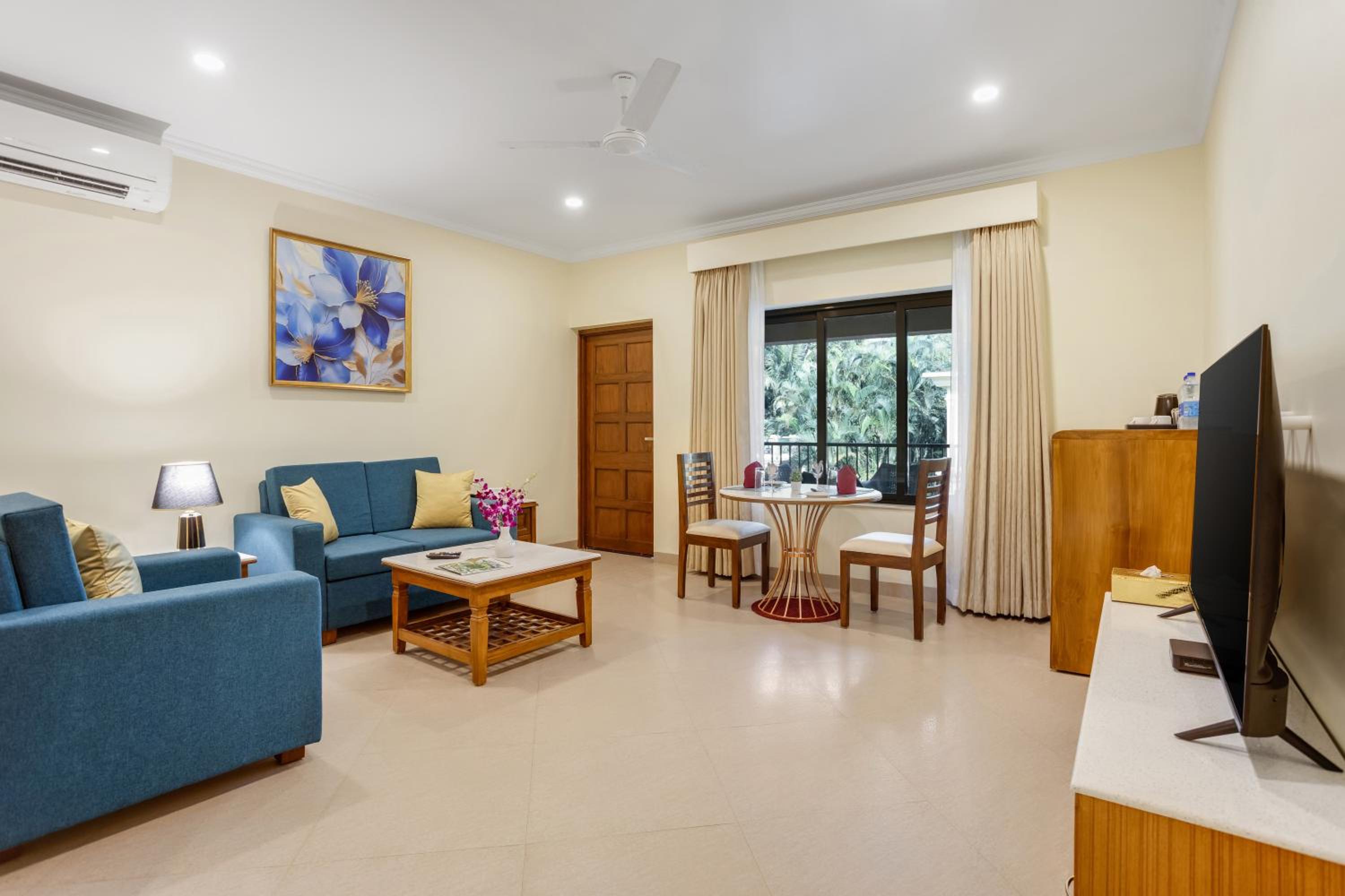 Premium Suite First Floor Pool View - 10% Discount on F&B (15th April 2026 to 30th Sep 2026) photo 3