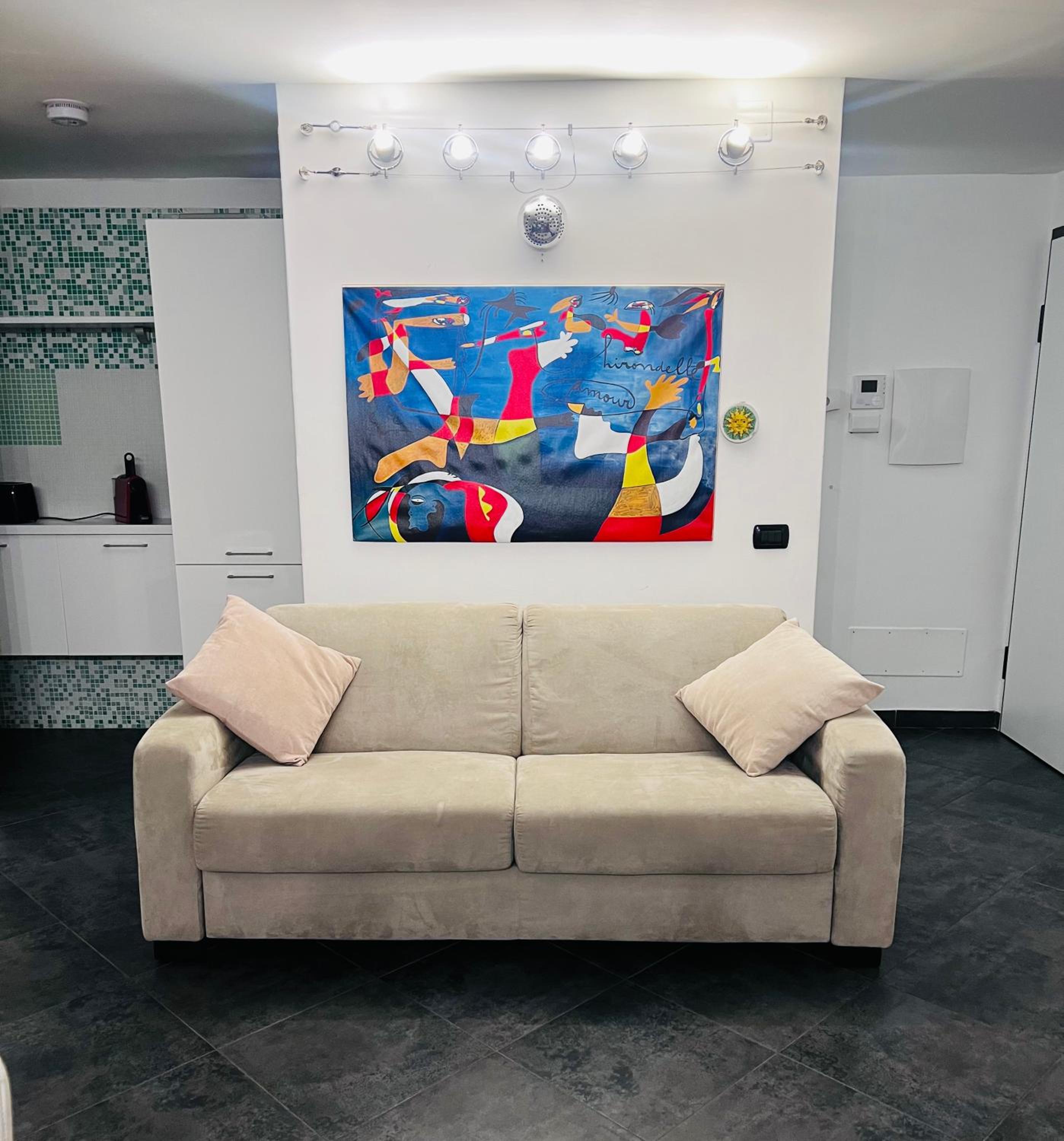 One-Bedroom Apartment