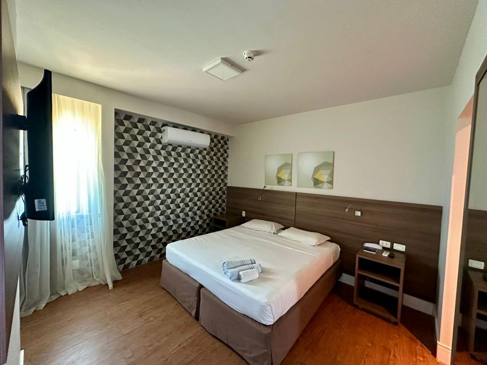 Standard Triple Room with Sea View