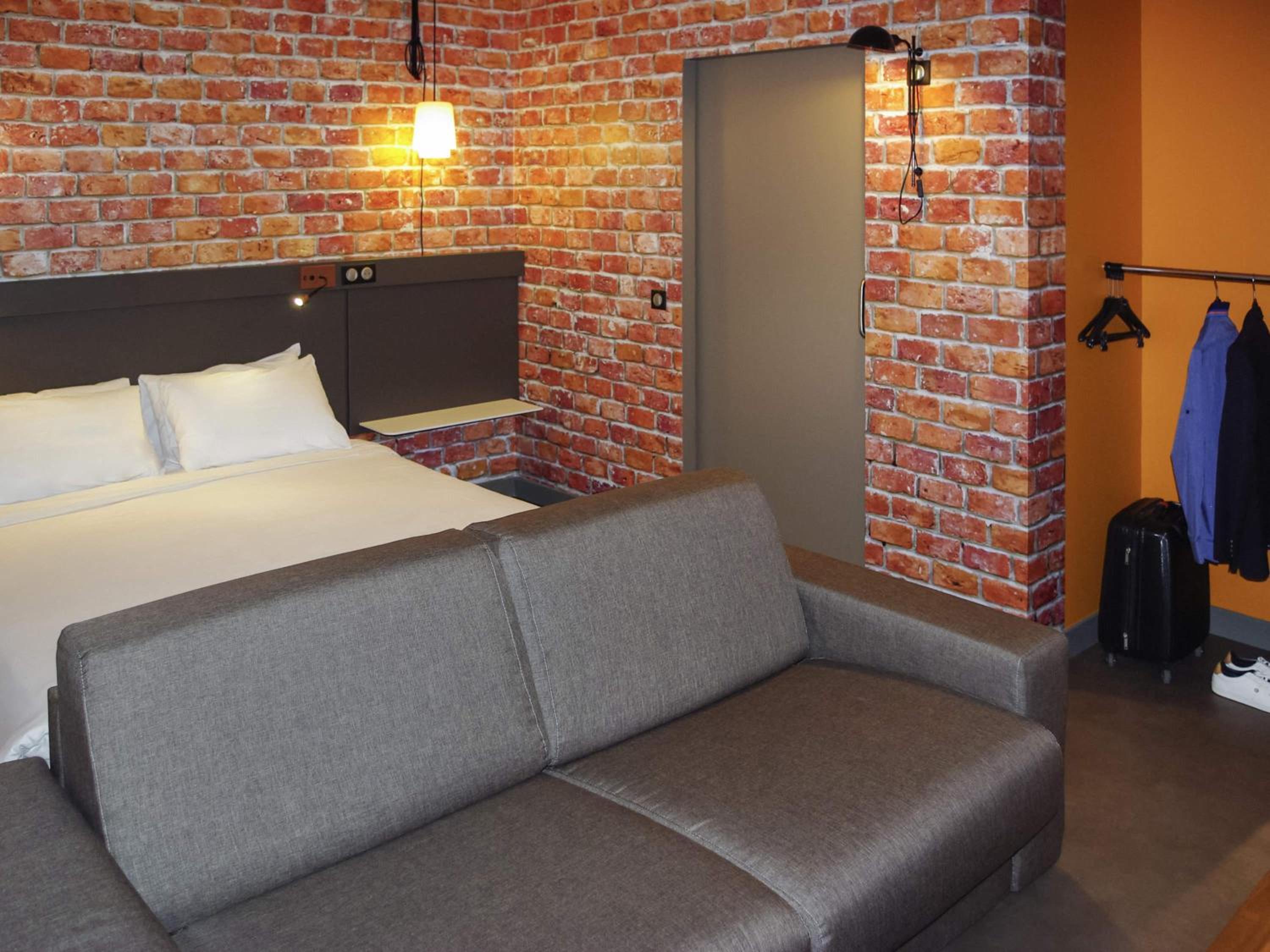 Standard Double Suite with Sofa Bed photo 3