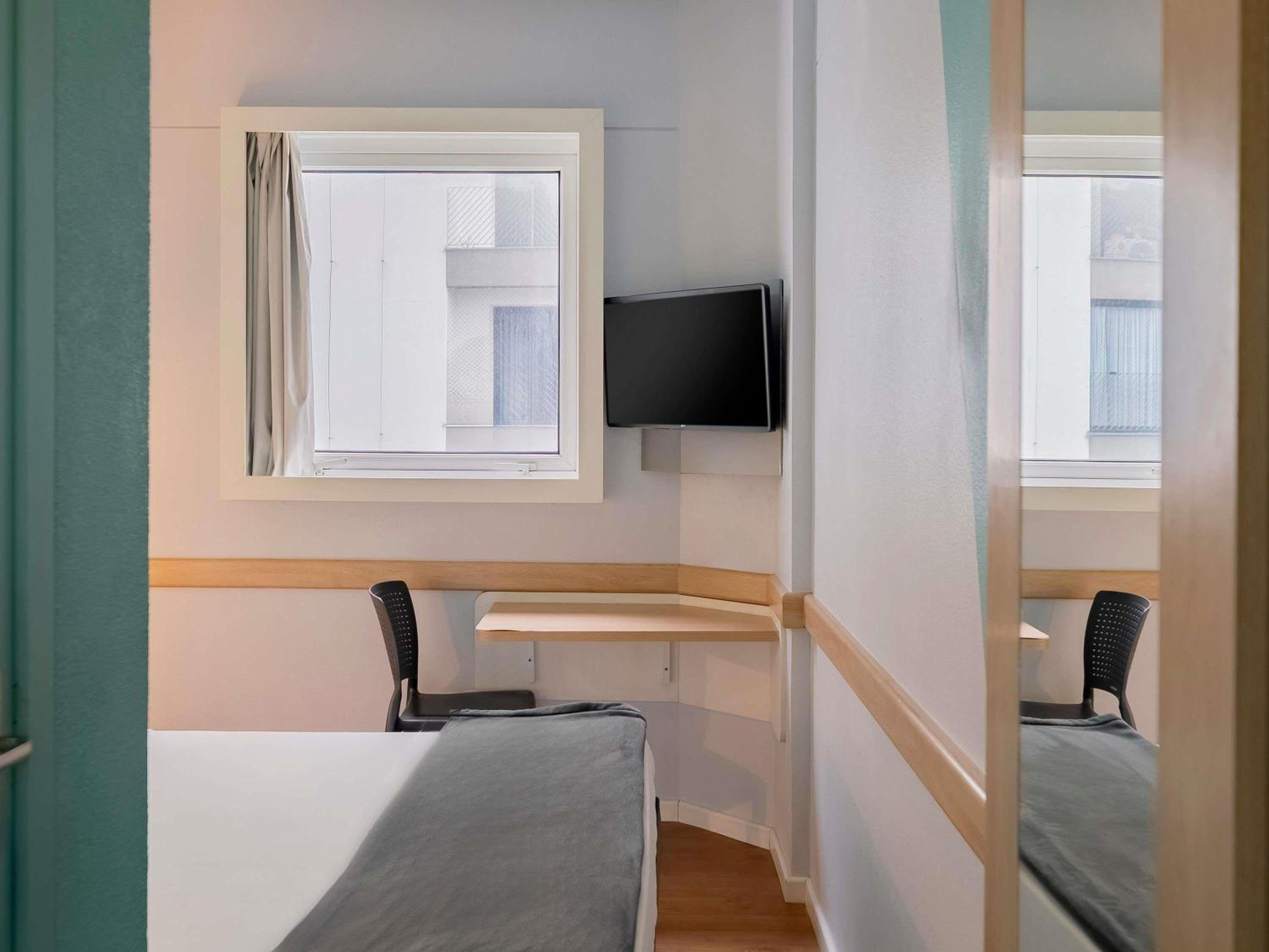 Quarto Duplo Classic com Banheiro Unificado photo 1