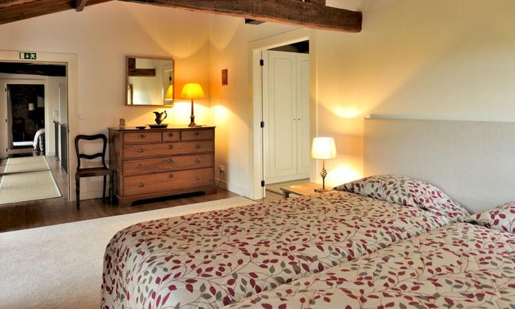 Two-Bedroom House photo 2