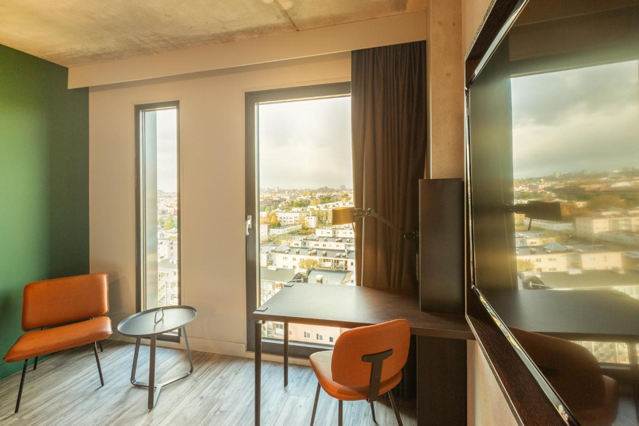 Premium Twin Room photo 2