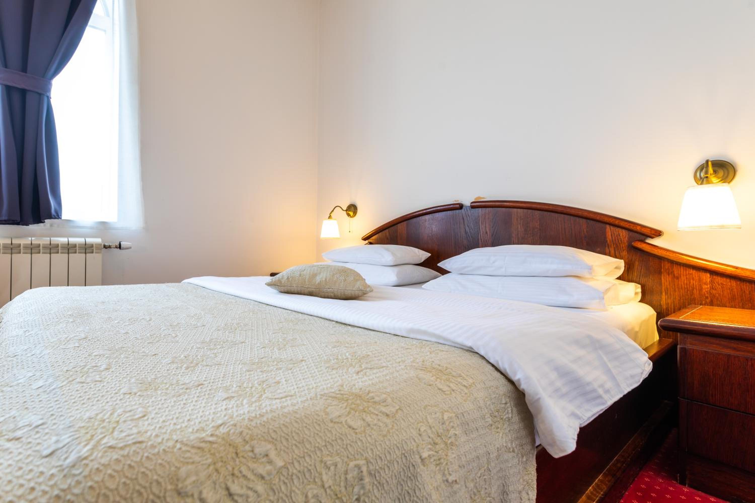 Double Room with Balcony (2 Adults + 1 Child)