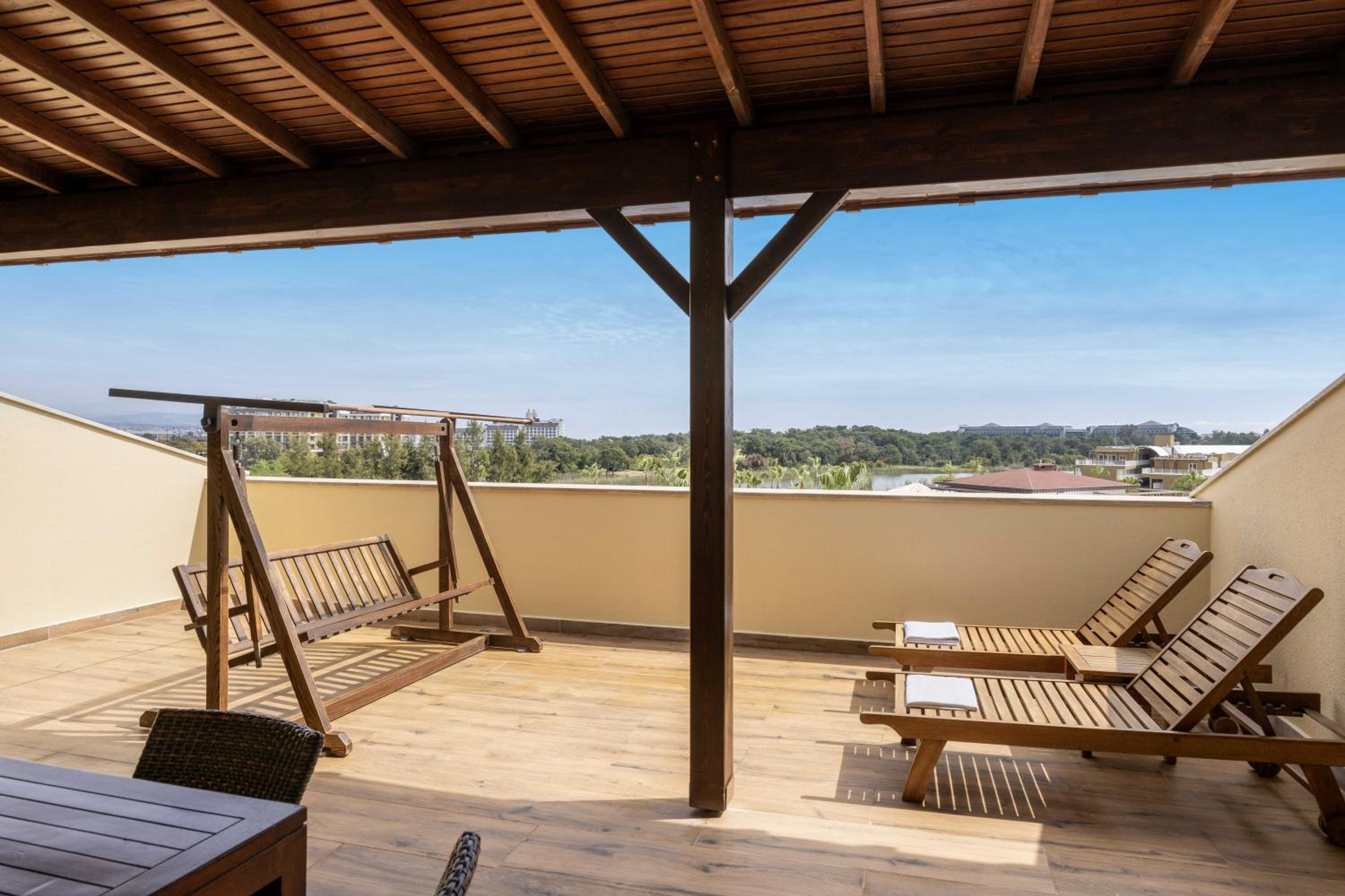 Family Room with Terrace photo 3