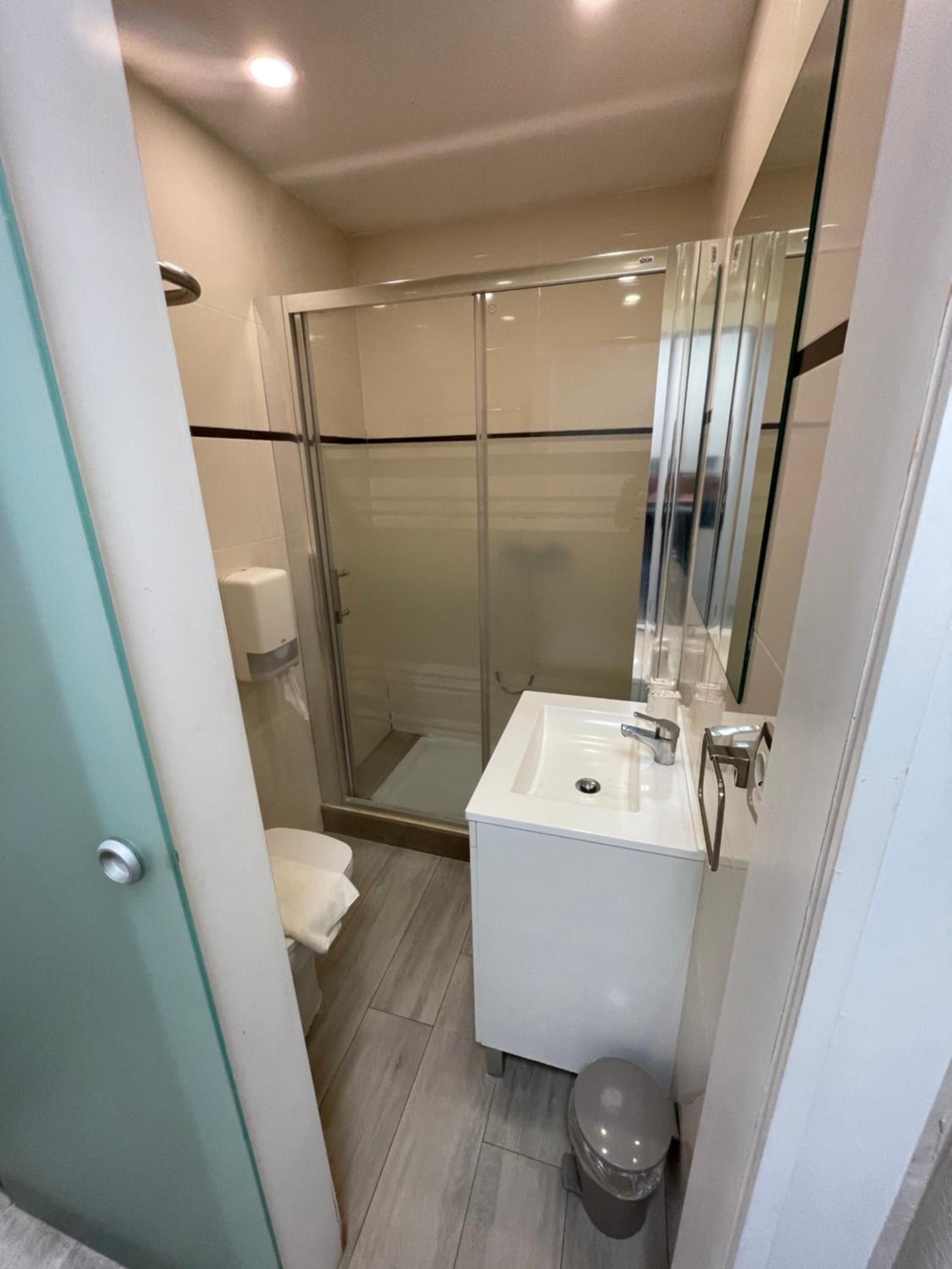 Triple Room with Bathroom