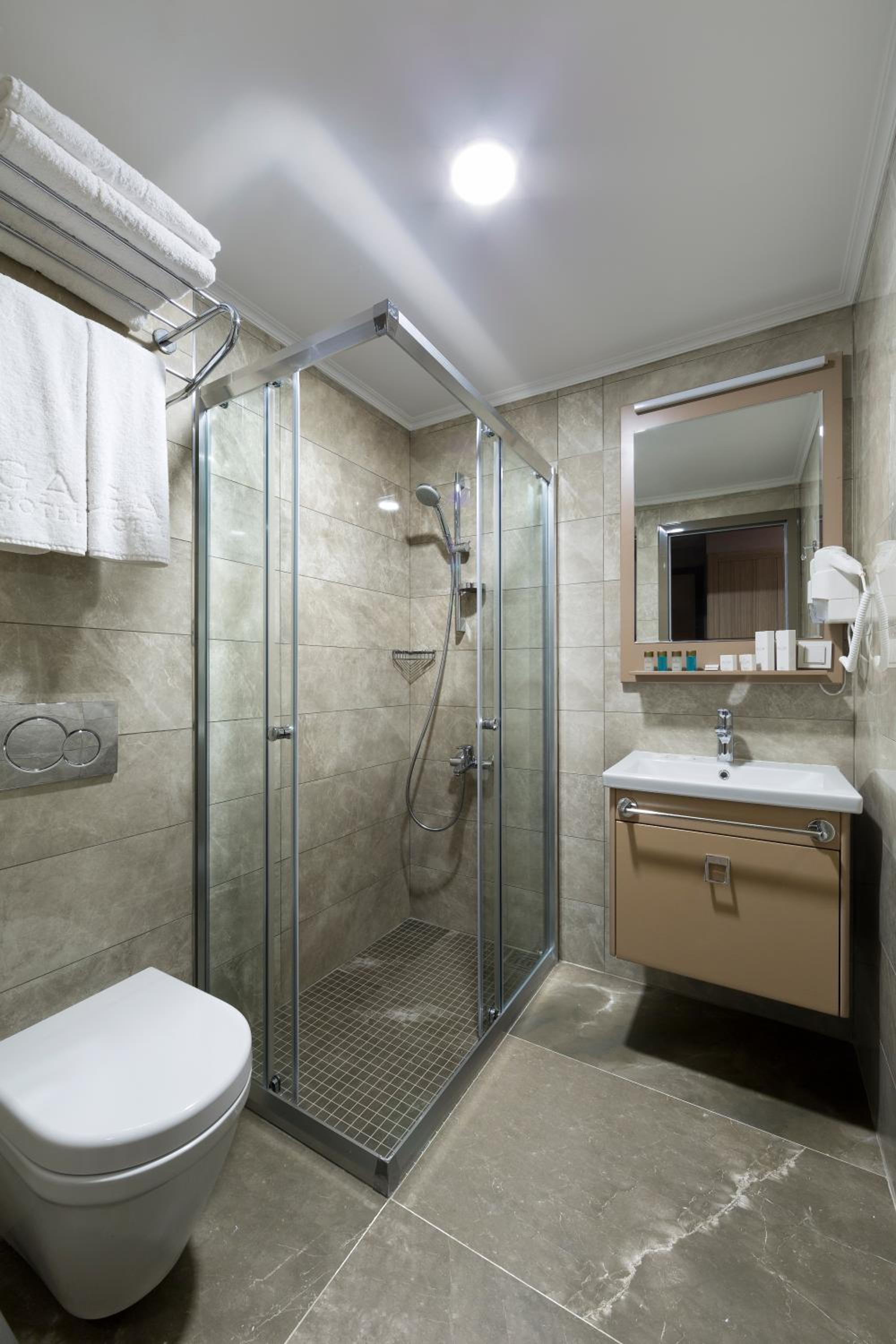 Standard Triple Room photo 3