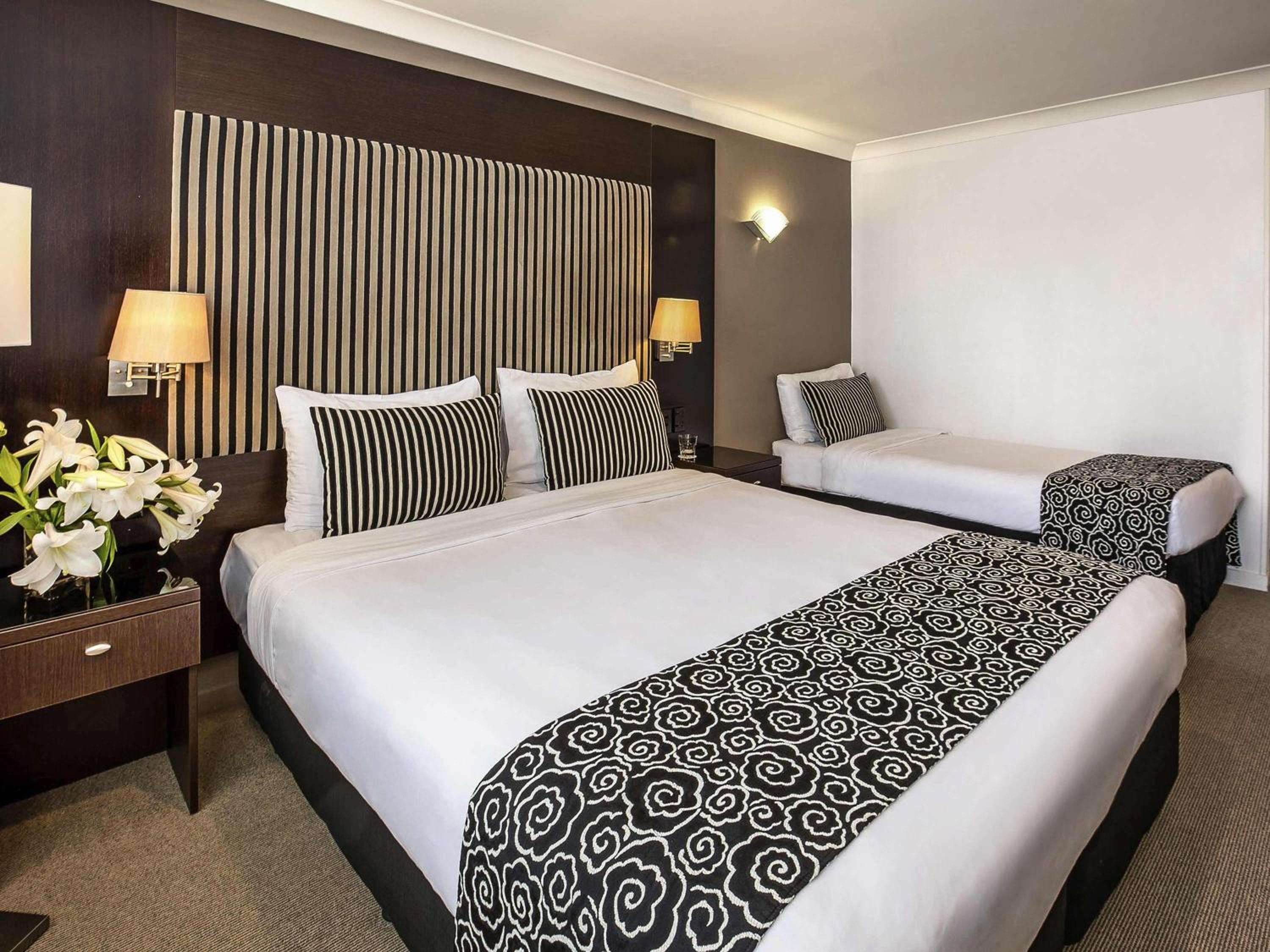 Superior Double Room with Two Double Beds - Photo 1