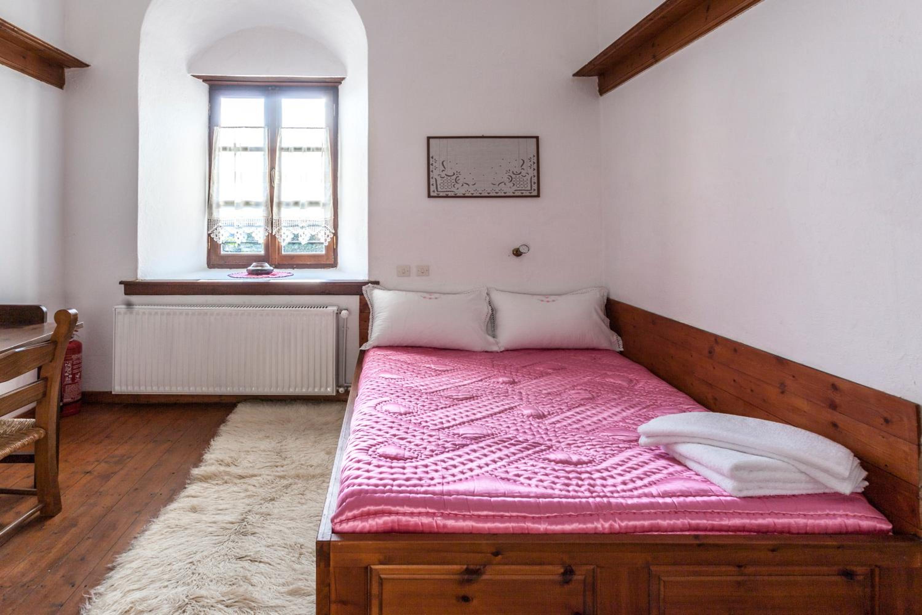Double Room with Mountain View - Photo 13
