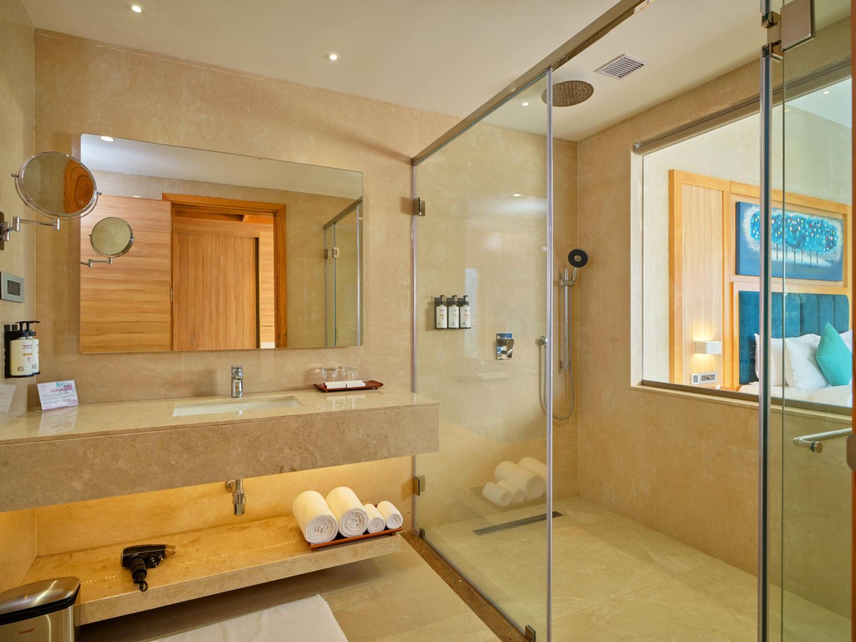 Monarch Suite