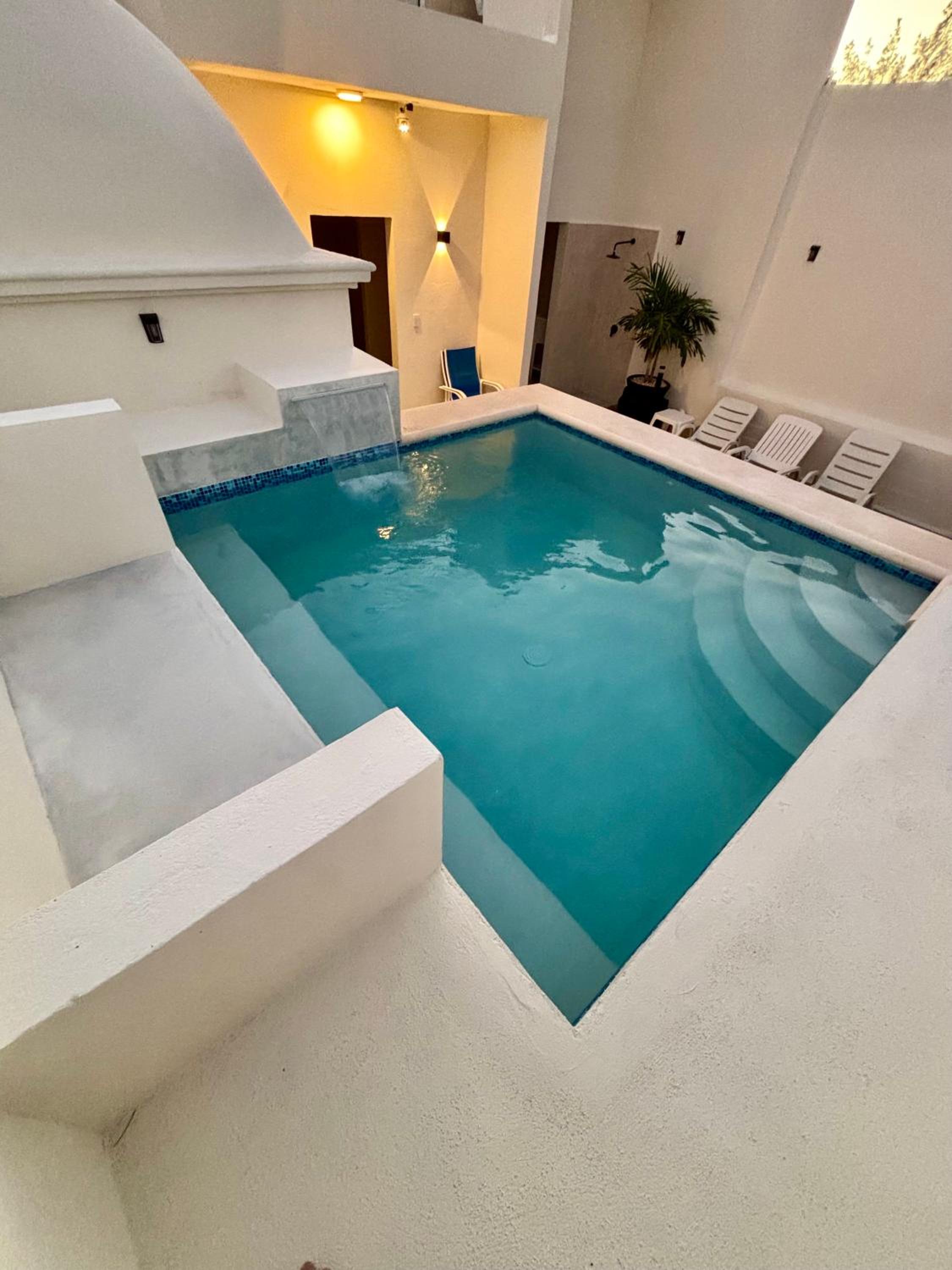 Deluxe King Suite