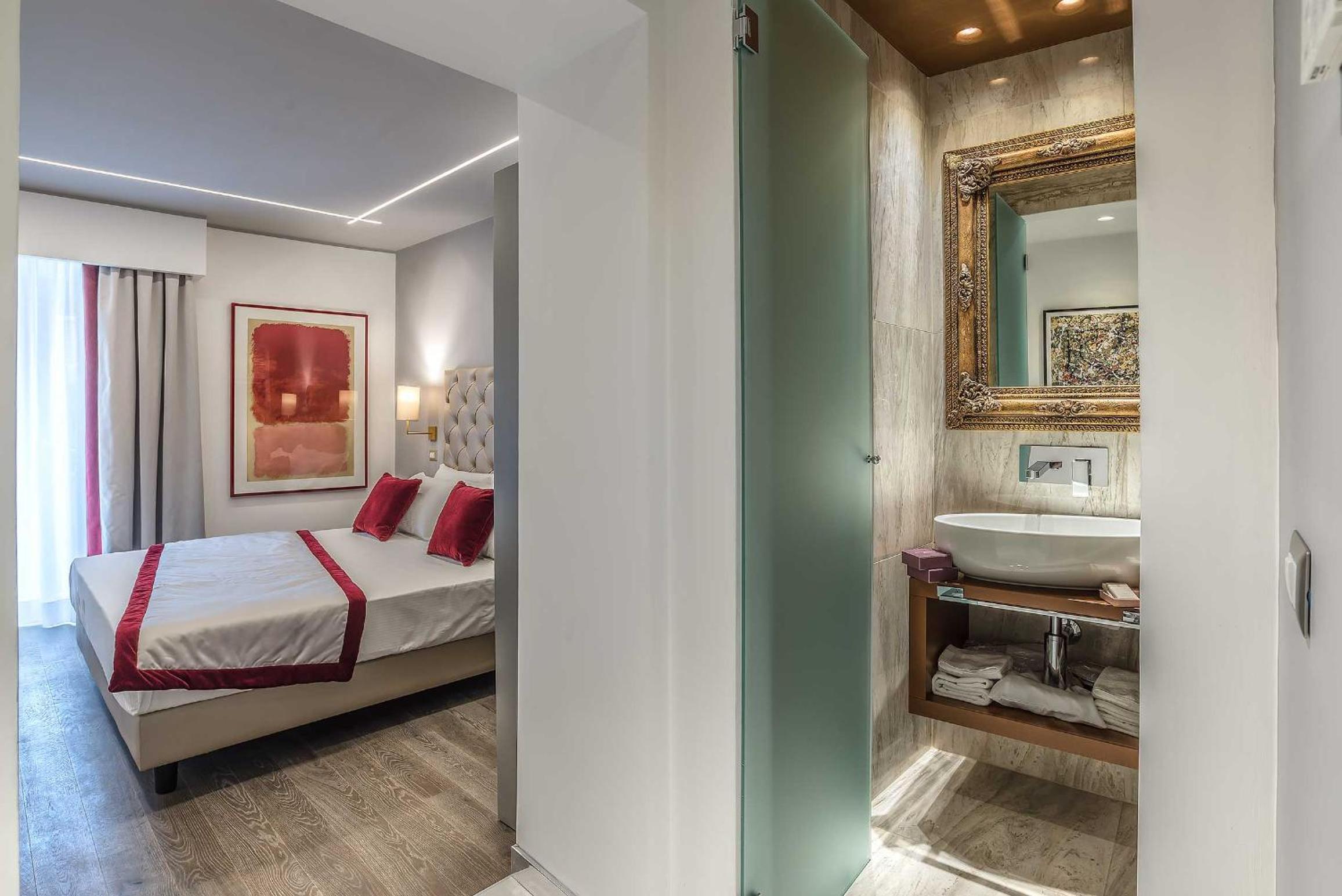Superior Double or Twin Room photo 2