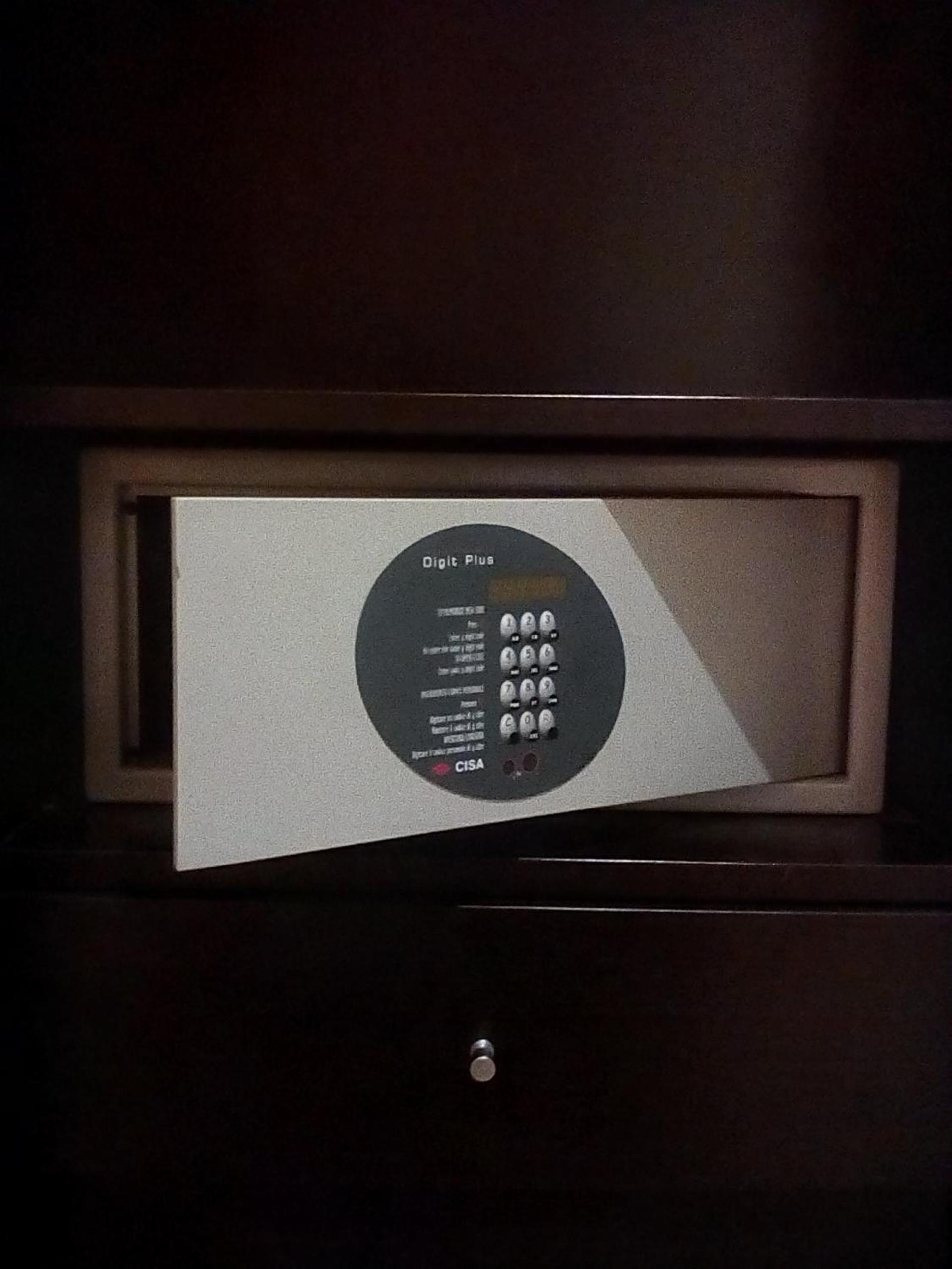Double Room - Photo 6