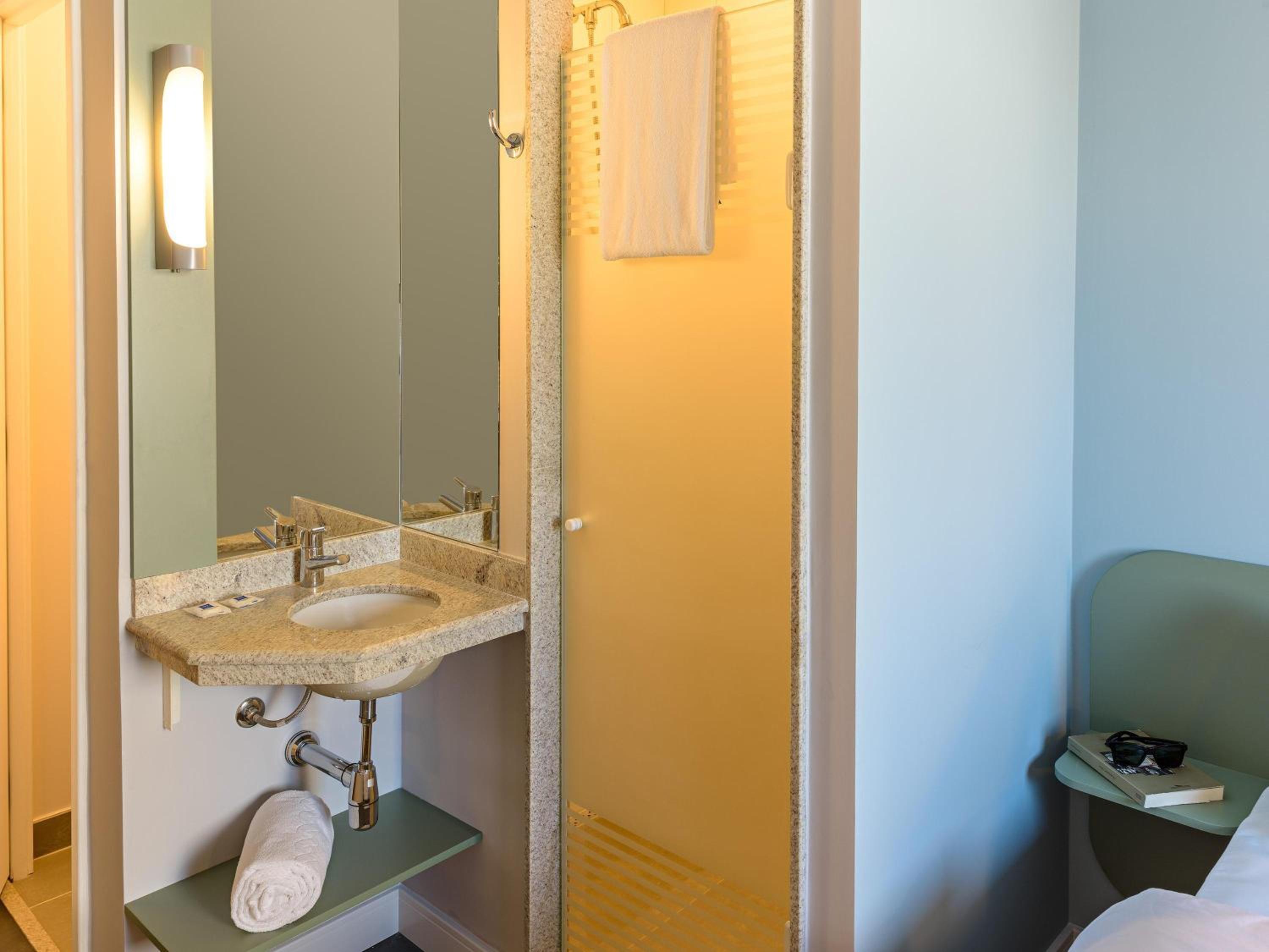 Superior Apartment with Double Bed and Single Bunk Bed photo 3
