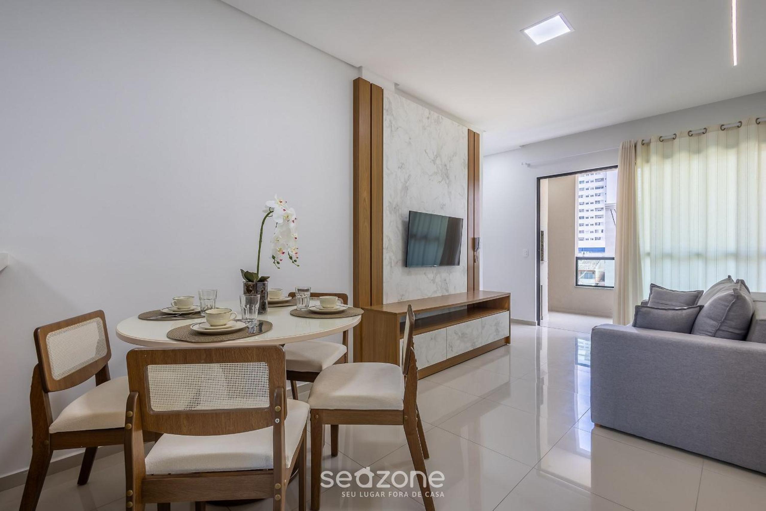 Two-Bedroom Apartment with Balcony photo 2