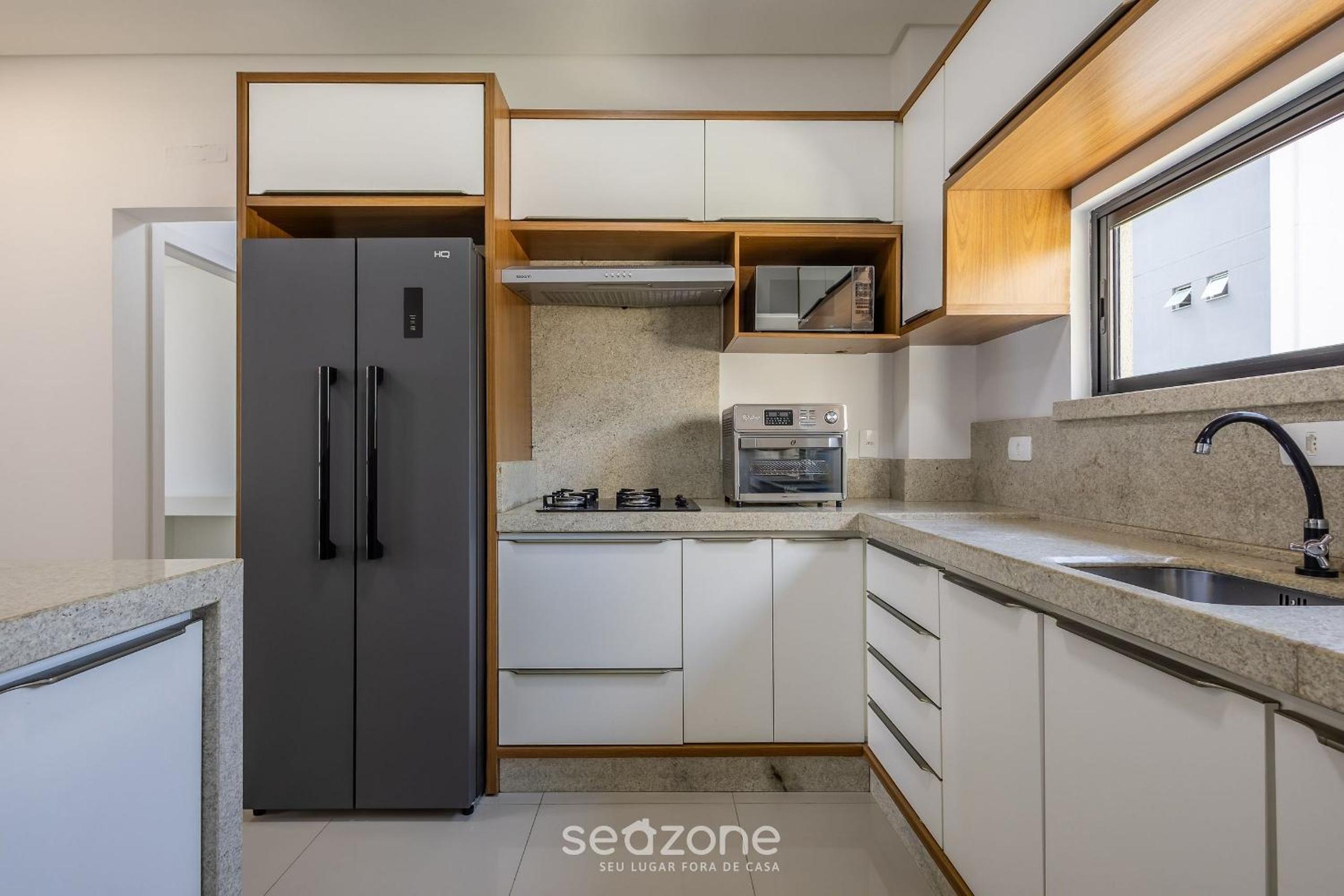 Two-Bedroom Apartment with Balcony photo 3