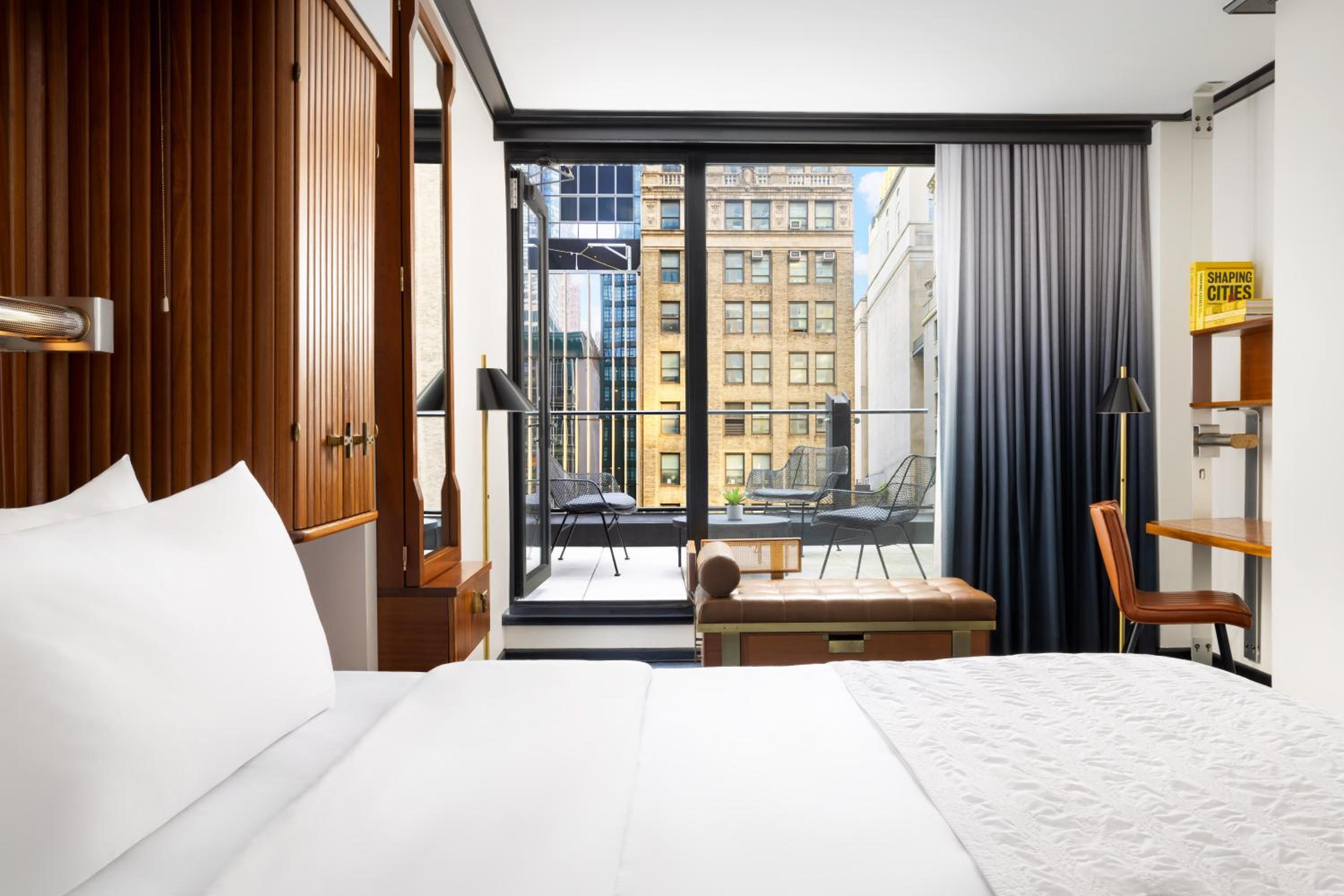 King Room with Terrace