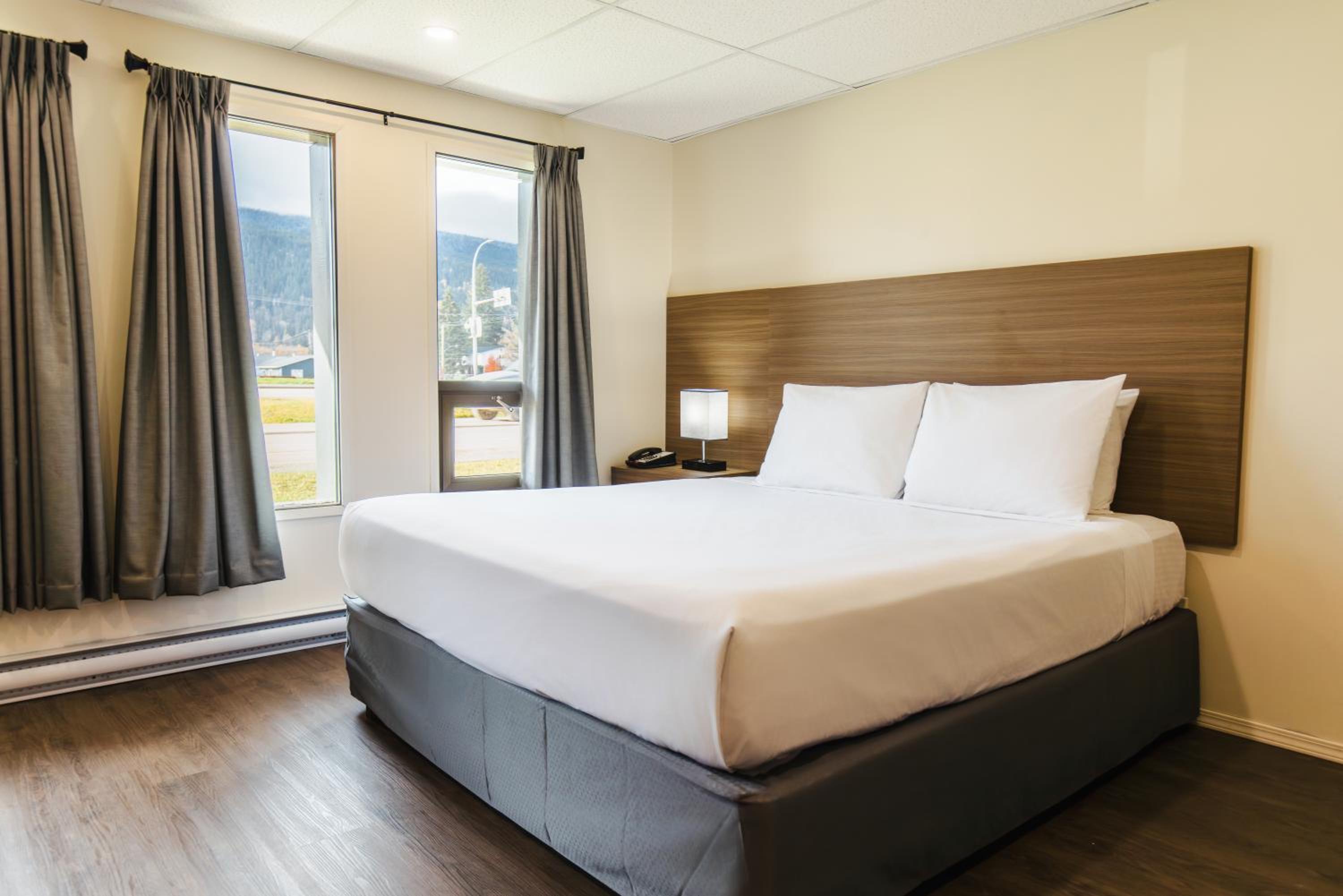 SureStay by Best Western Smithers, Photo 9