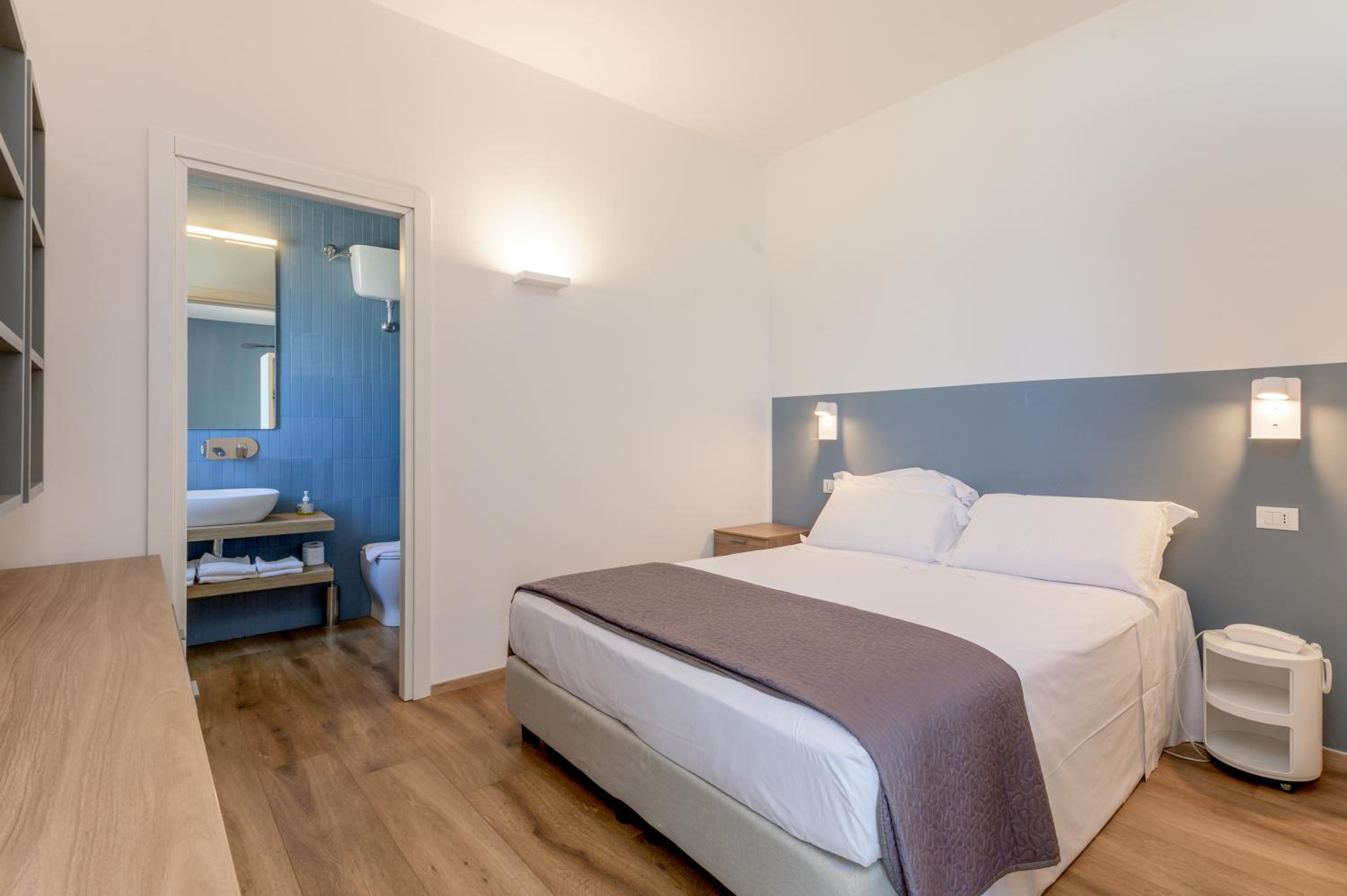 Deluxe Triple Room with Sea View photo 1