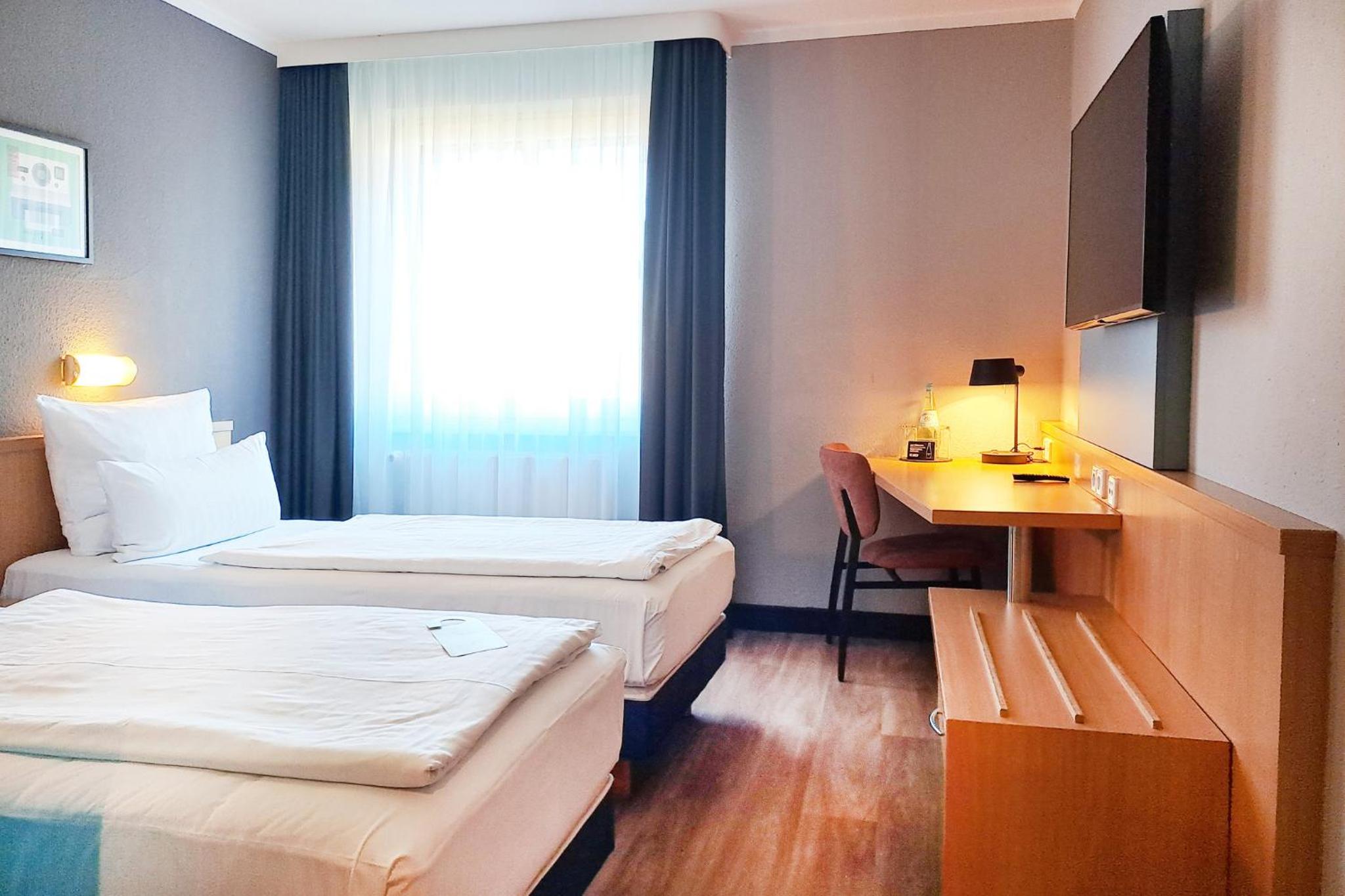 Standard Room - Photo 10