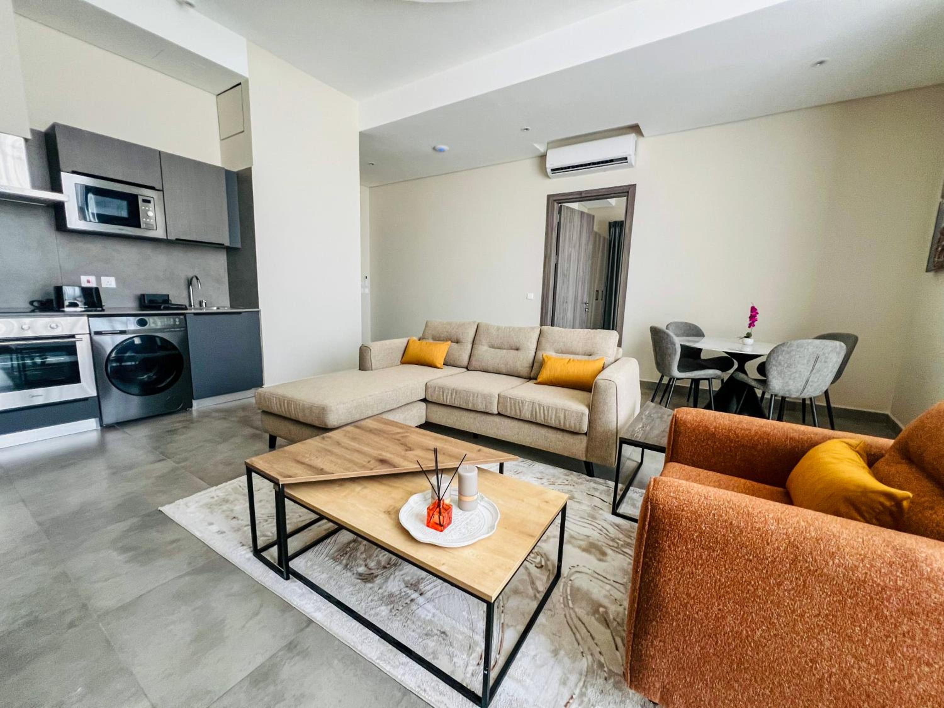 One-Bedroom Apartment
