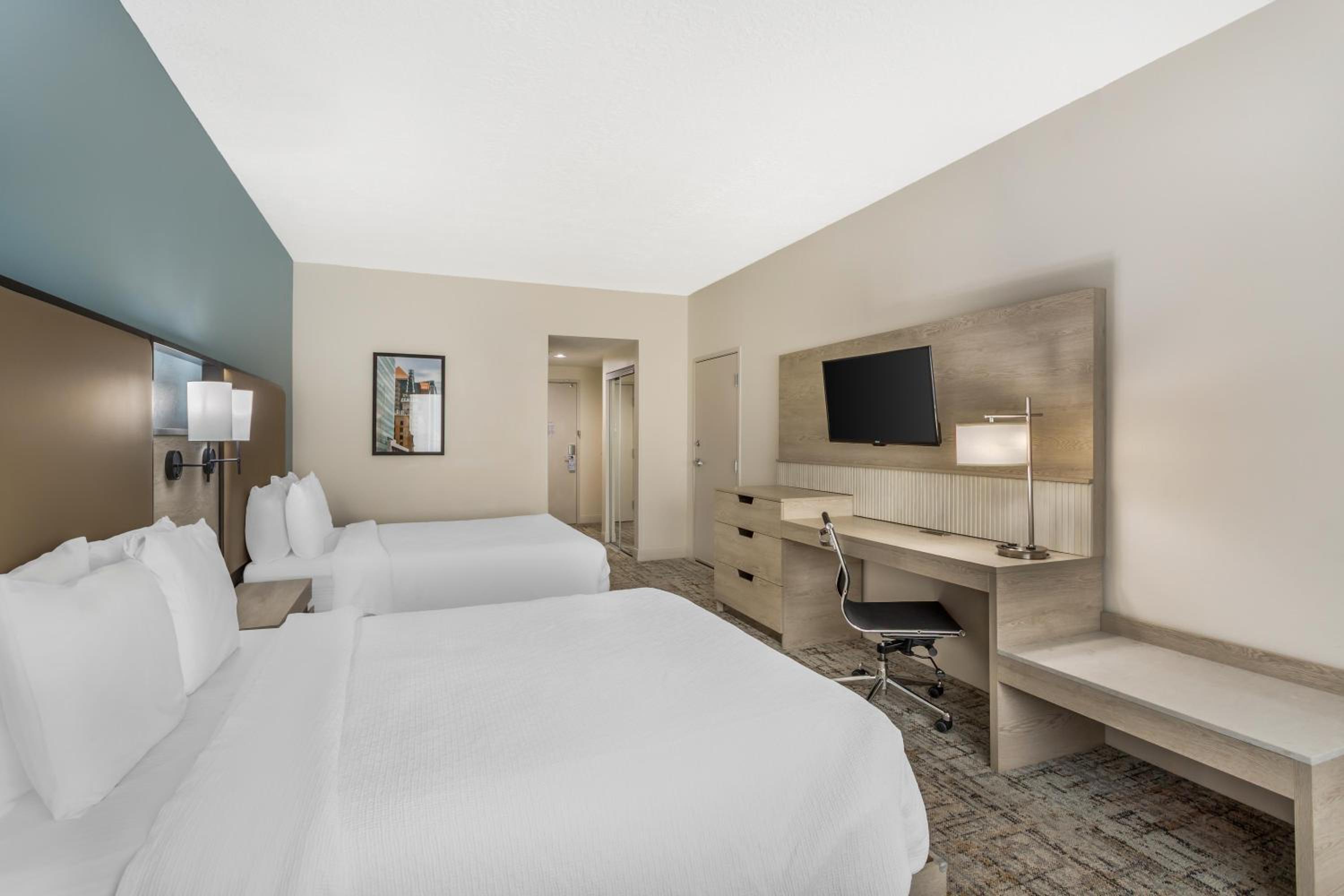 Queen Room with Two Queen Beds - Disability Access/Non-Smoking photo 1