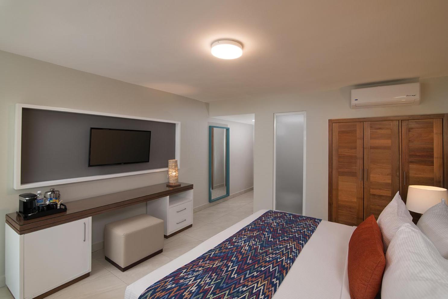 Swim out Room 18+ - Photo 2