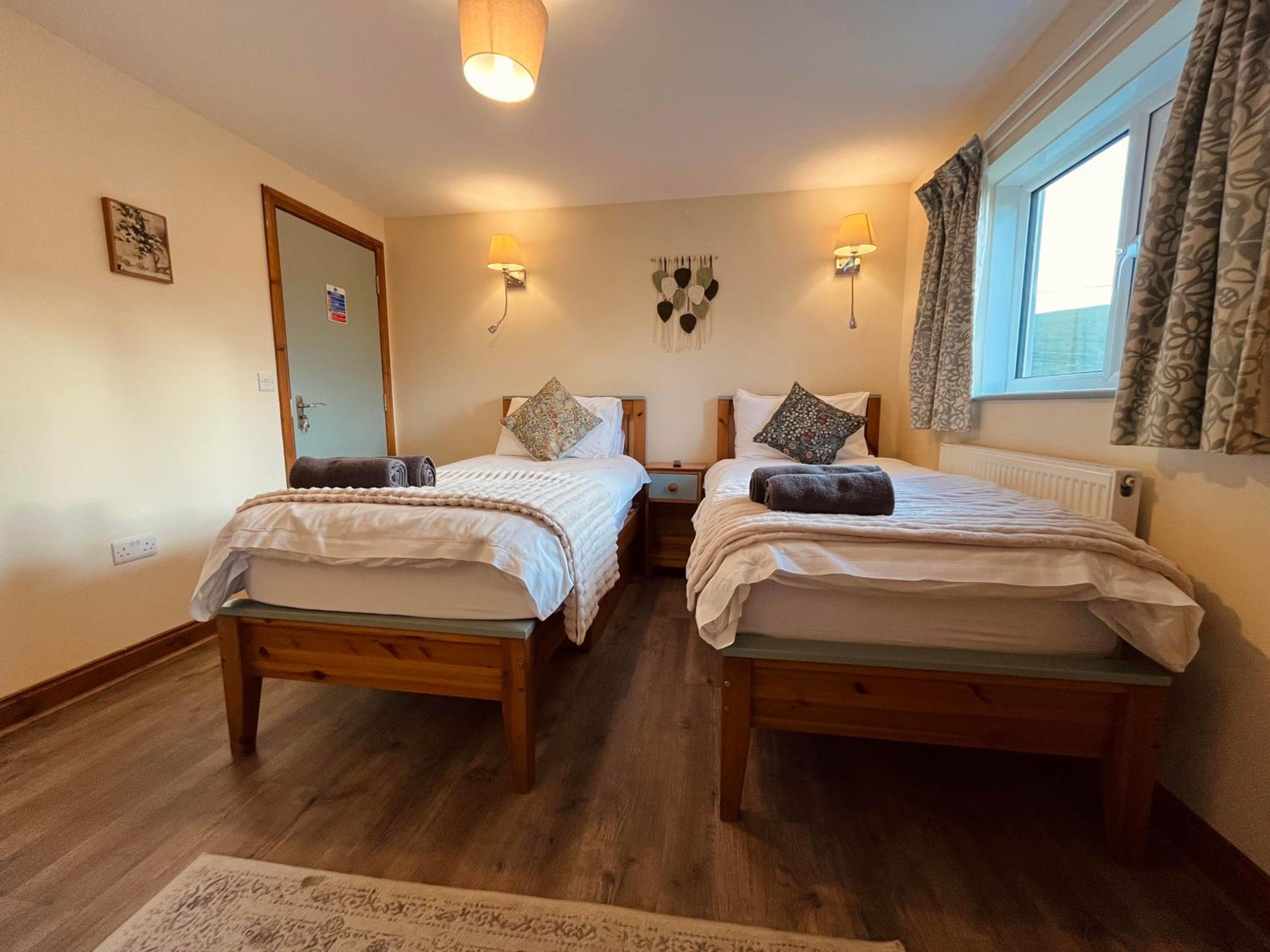 Twin Room with Private Bathroom