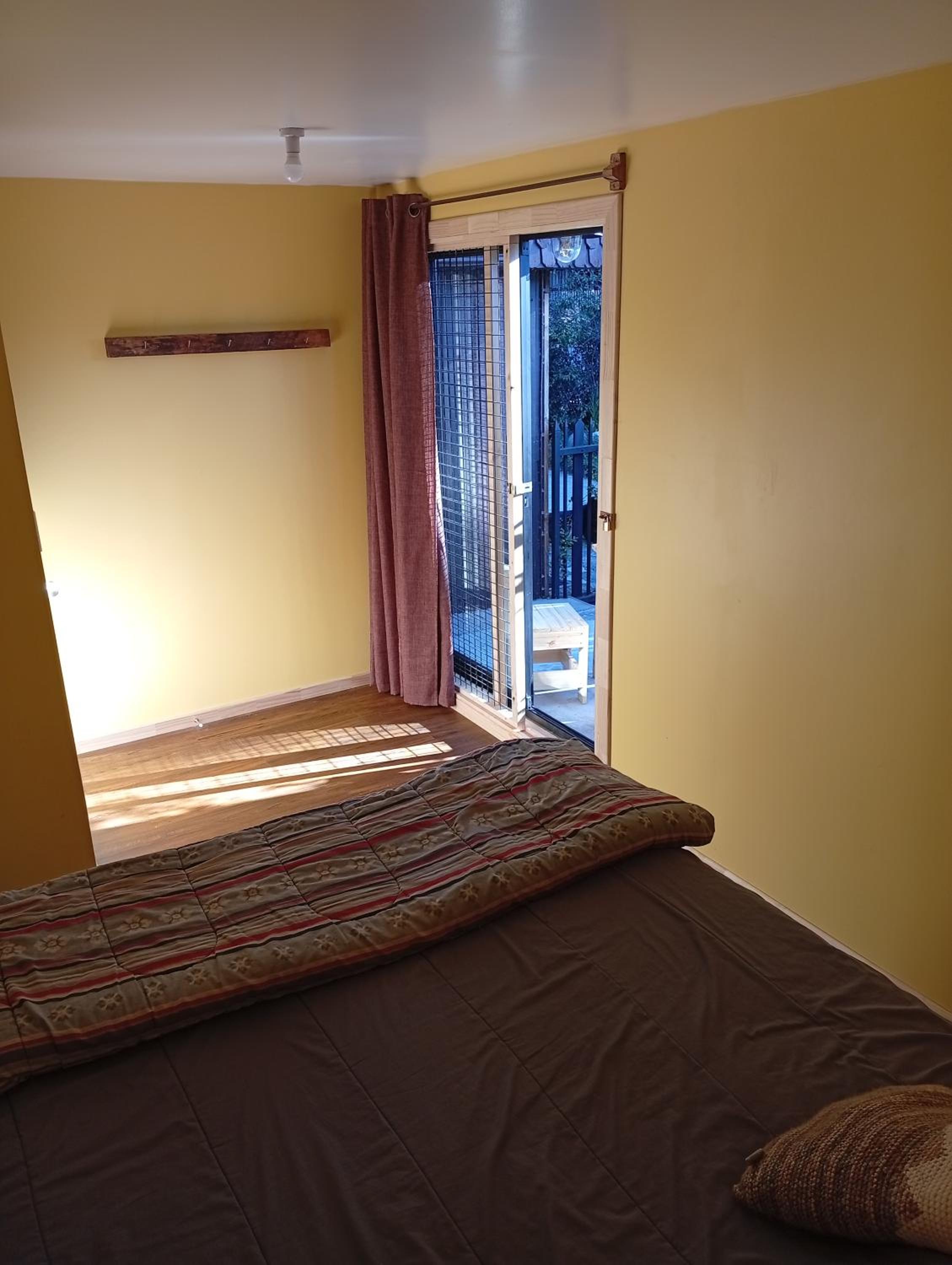Standard Double Room with Shared Bathroom photo 2