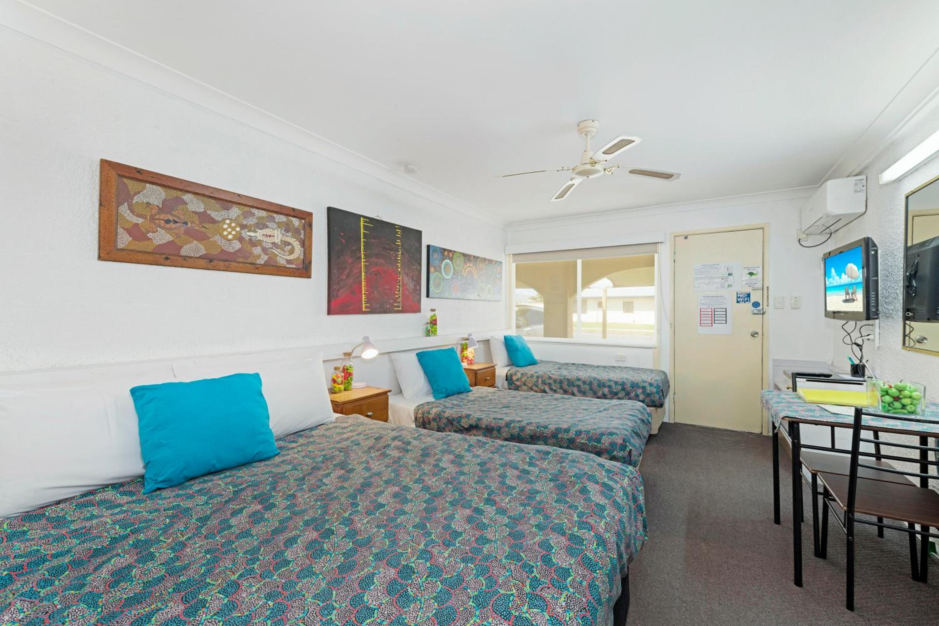 Double or Twin Room photo 3