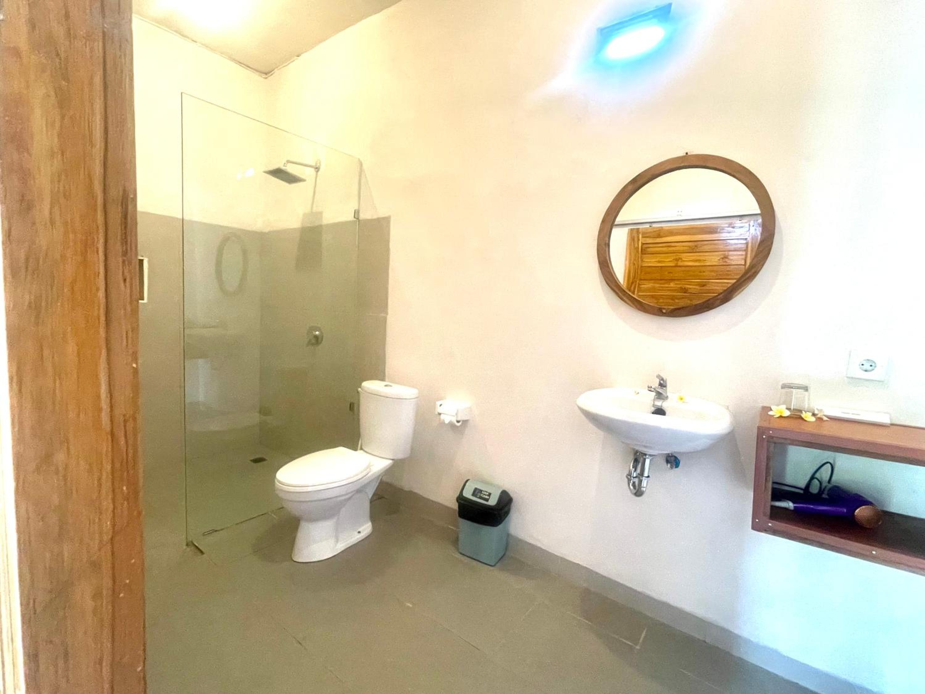 Double Room with Pool View - Photo 7