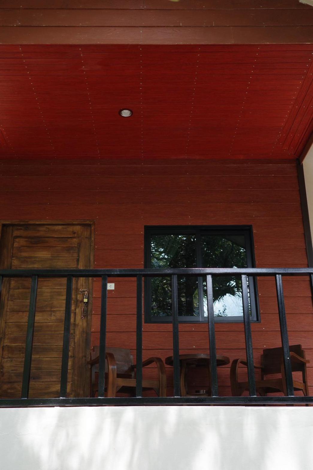 Deluxe Bungalow photo 3