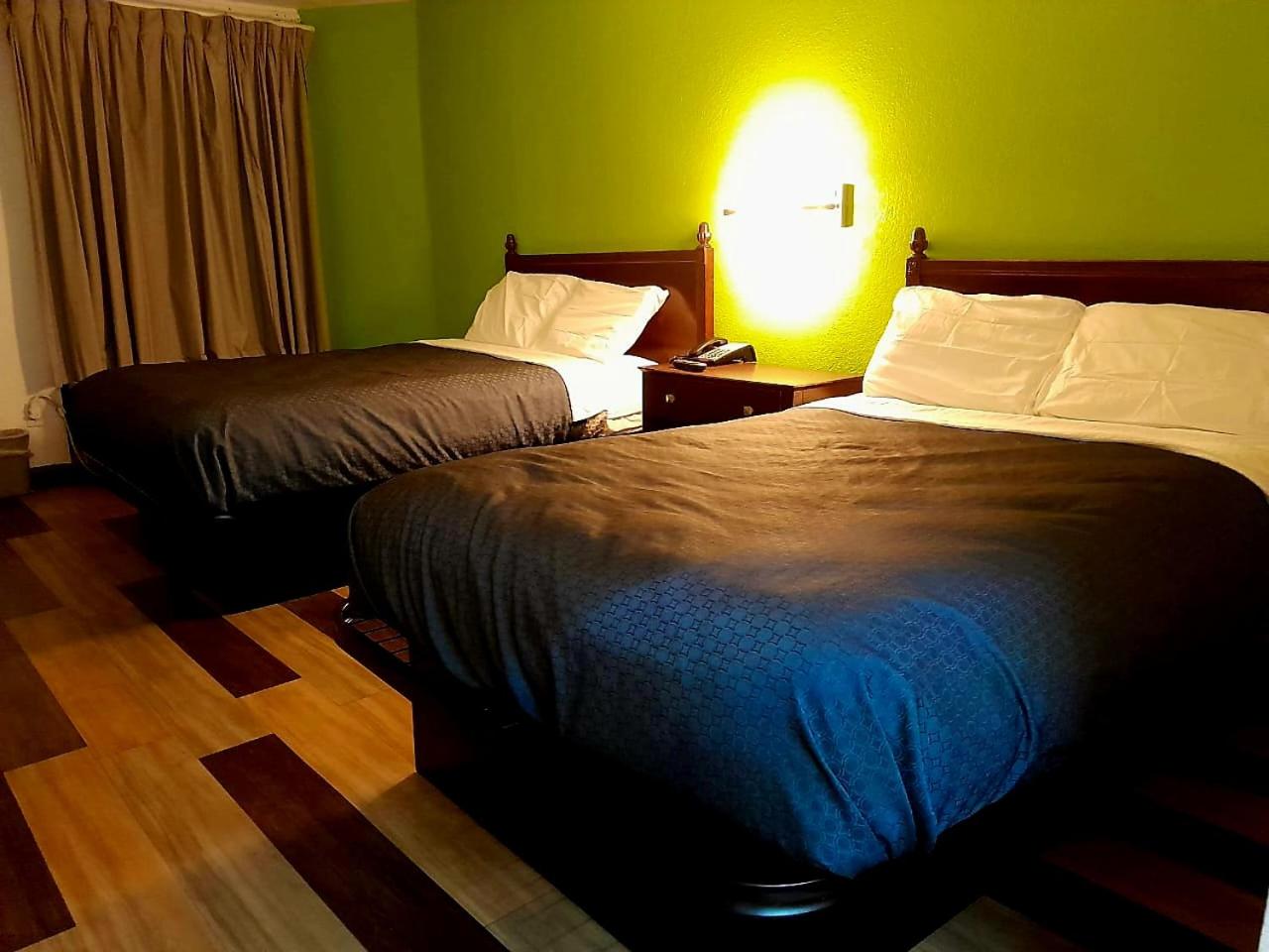 Standard Double Room photo 3