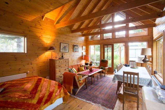 One-Bedroom House photo 1