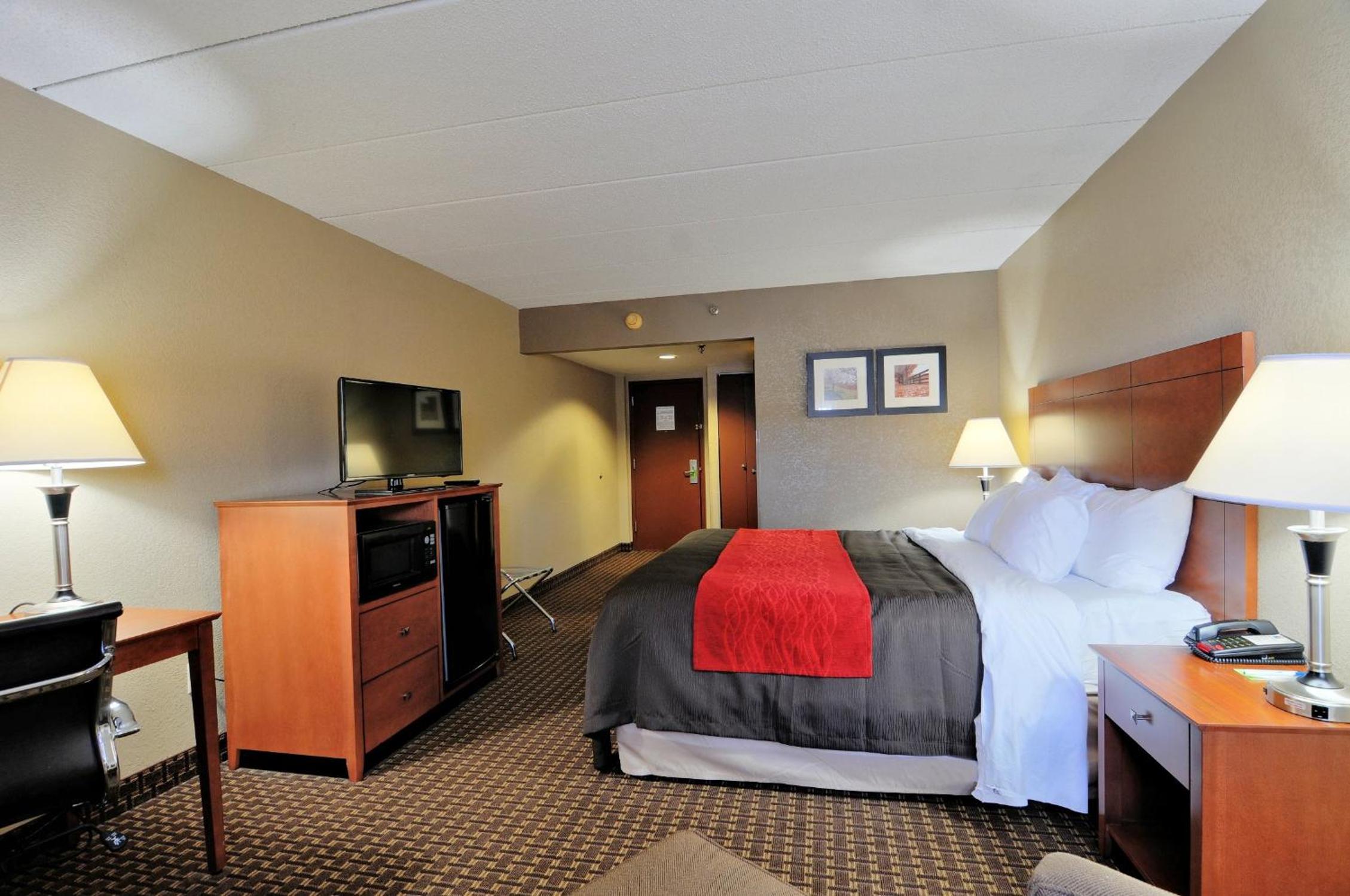 King Room - Accessible/Non-Smoking - Photo 3