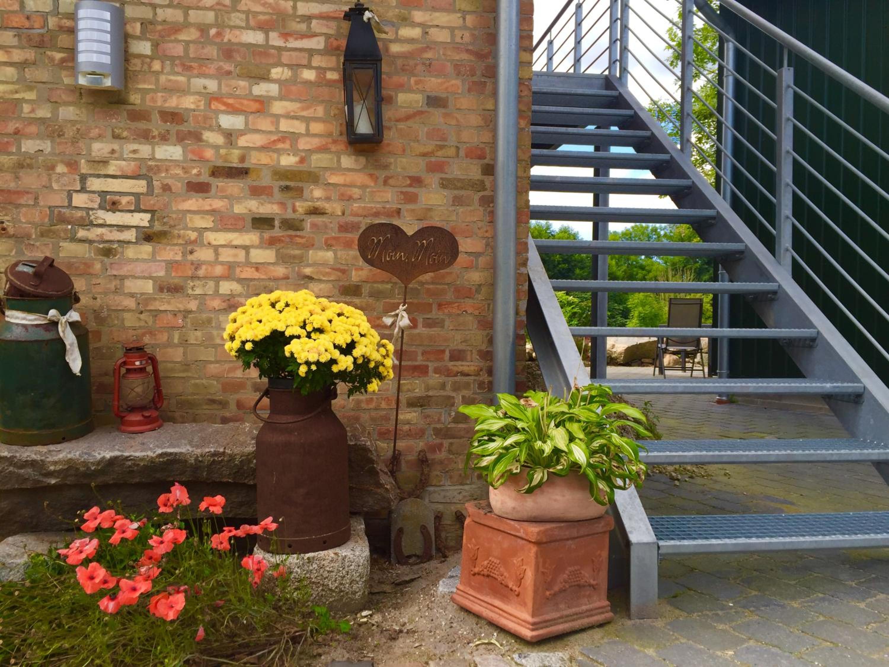 Apartment with Terrace - Photo 10