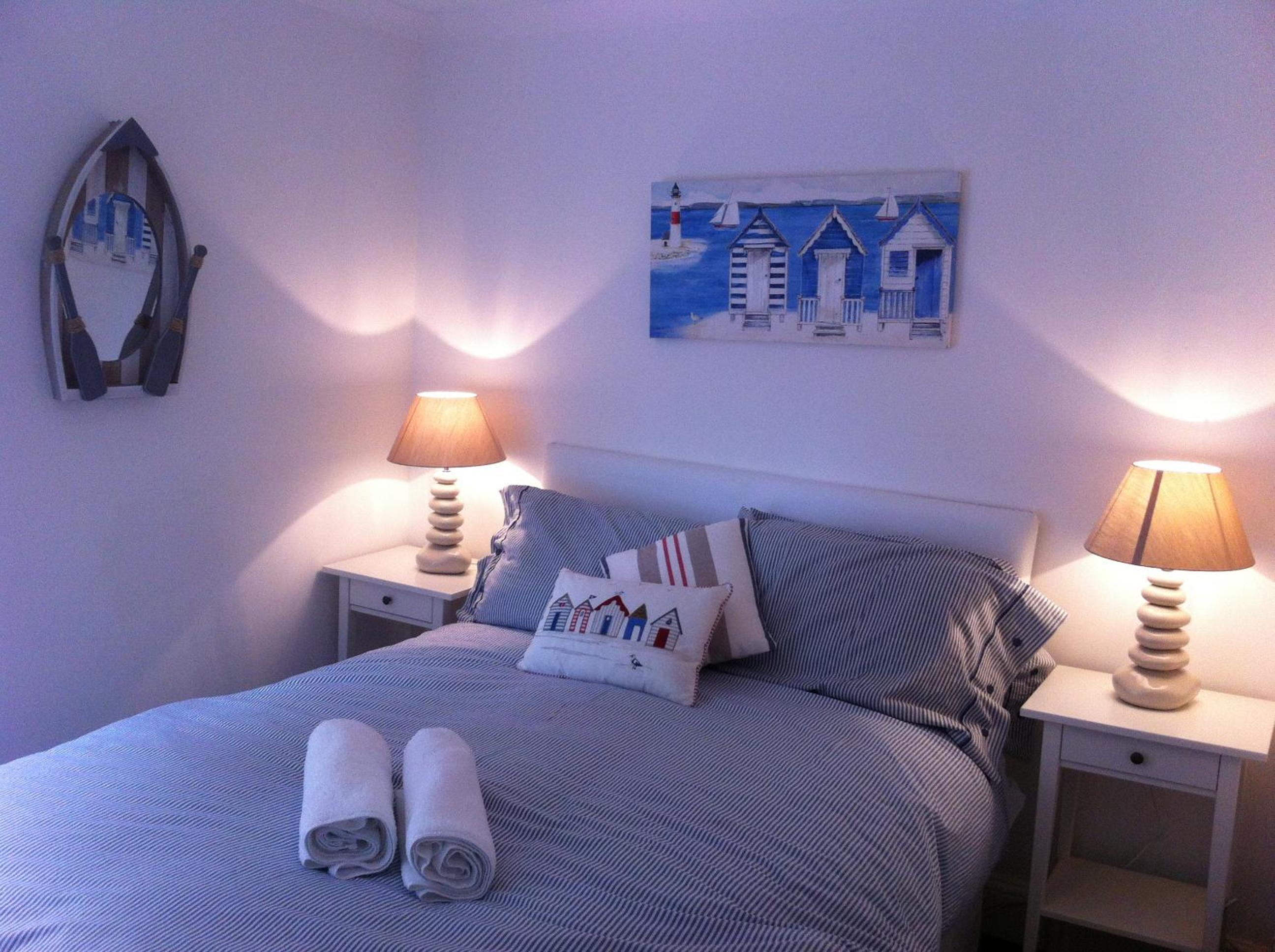 Small Double Room - Photo 17