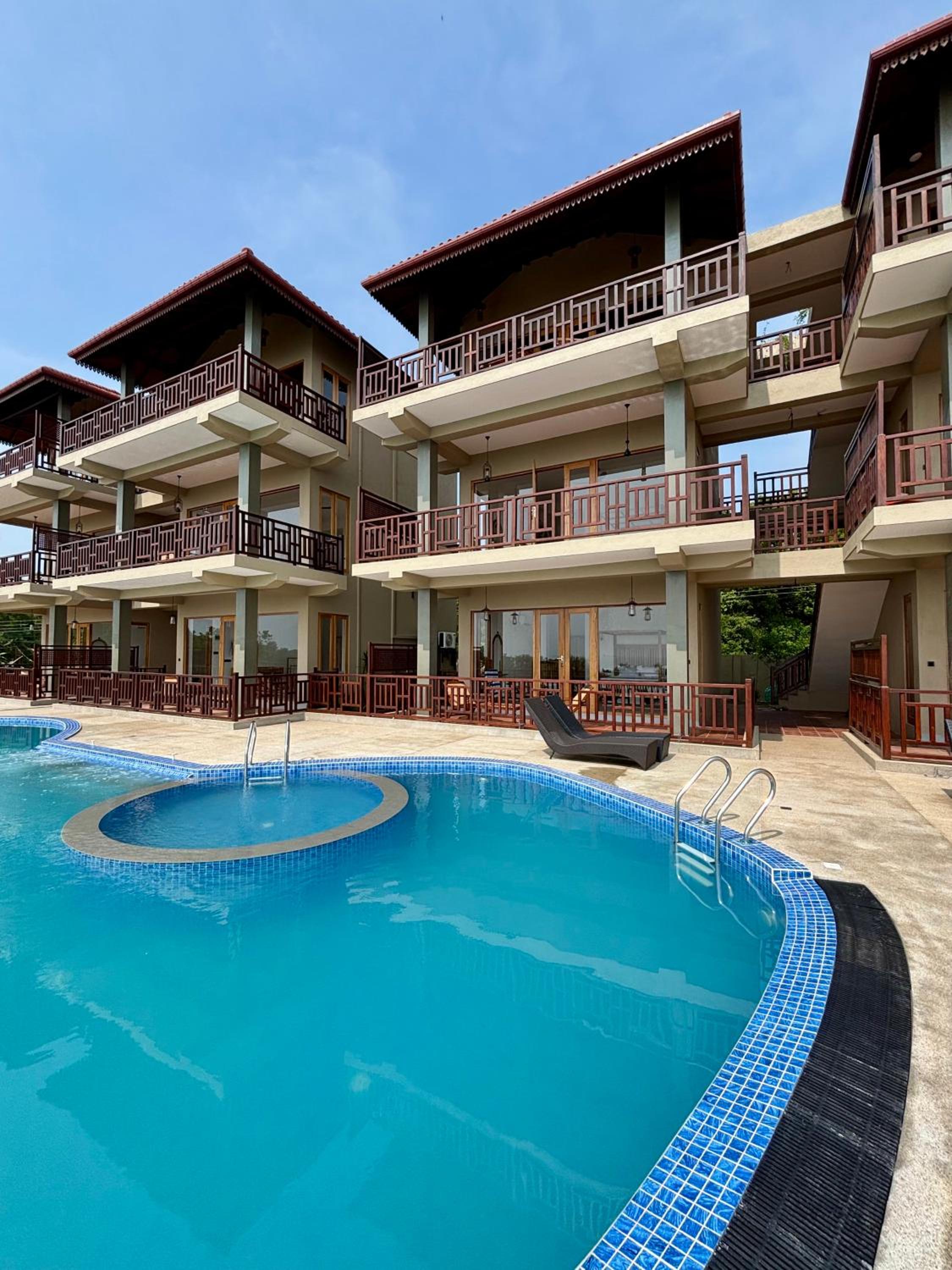 Deluxe Suite with Sea View