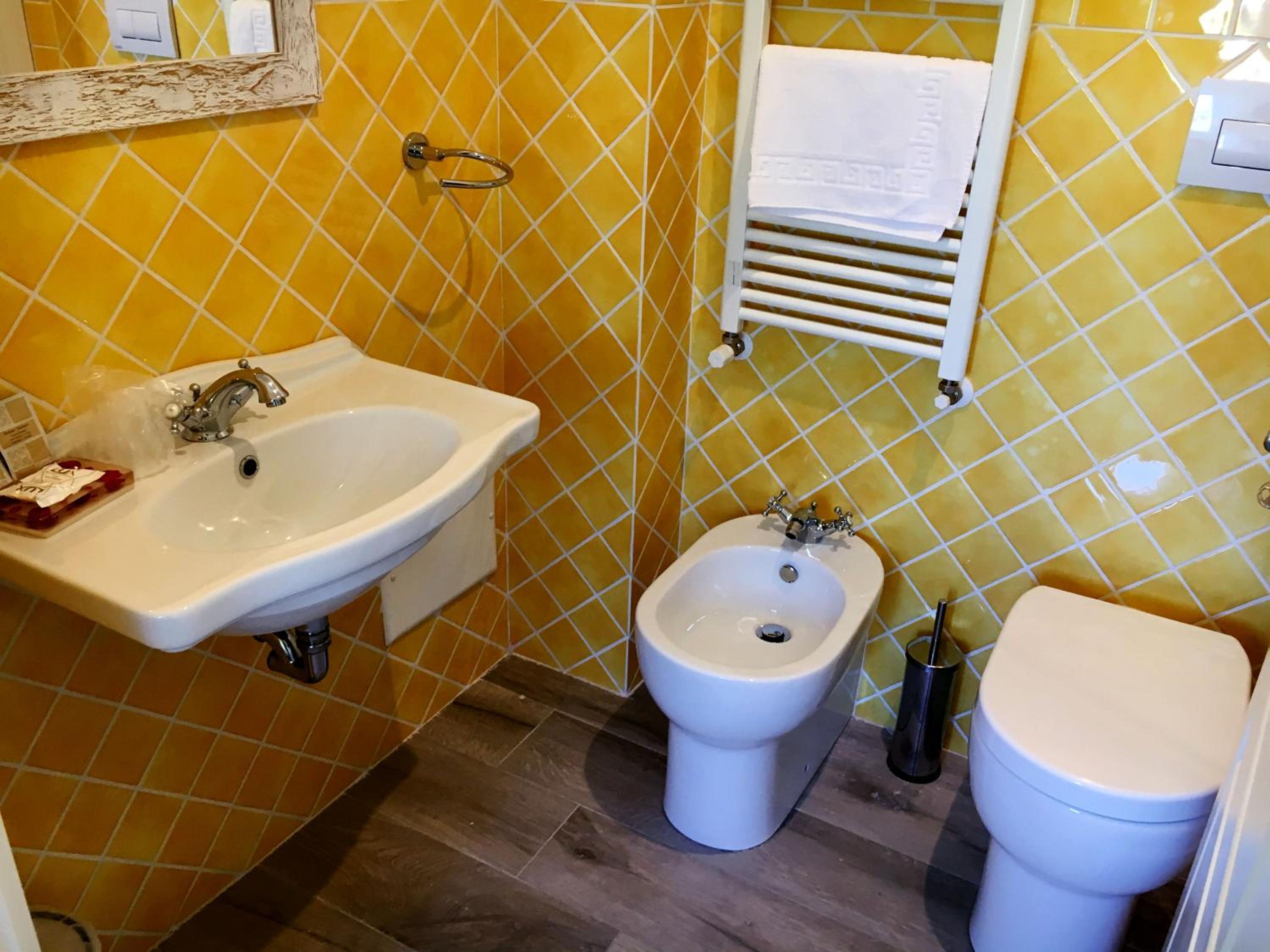 Superior Triple Room with Sea View - Photo 7