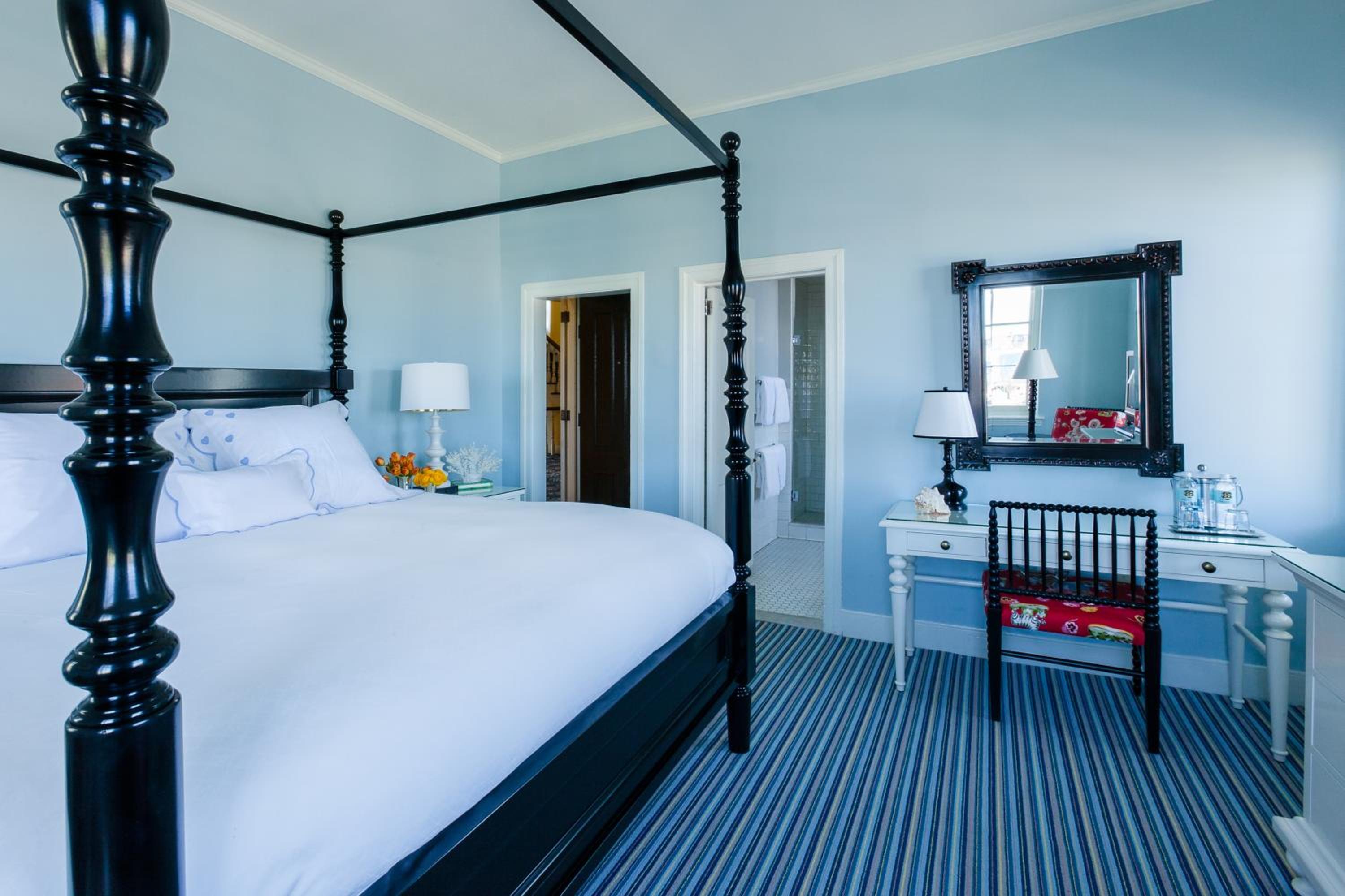 Deluxe King Room | Ocean Side